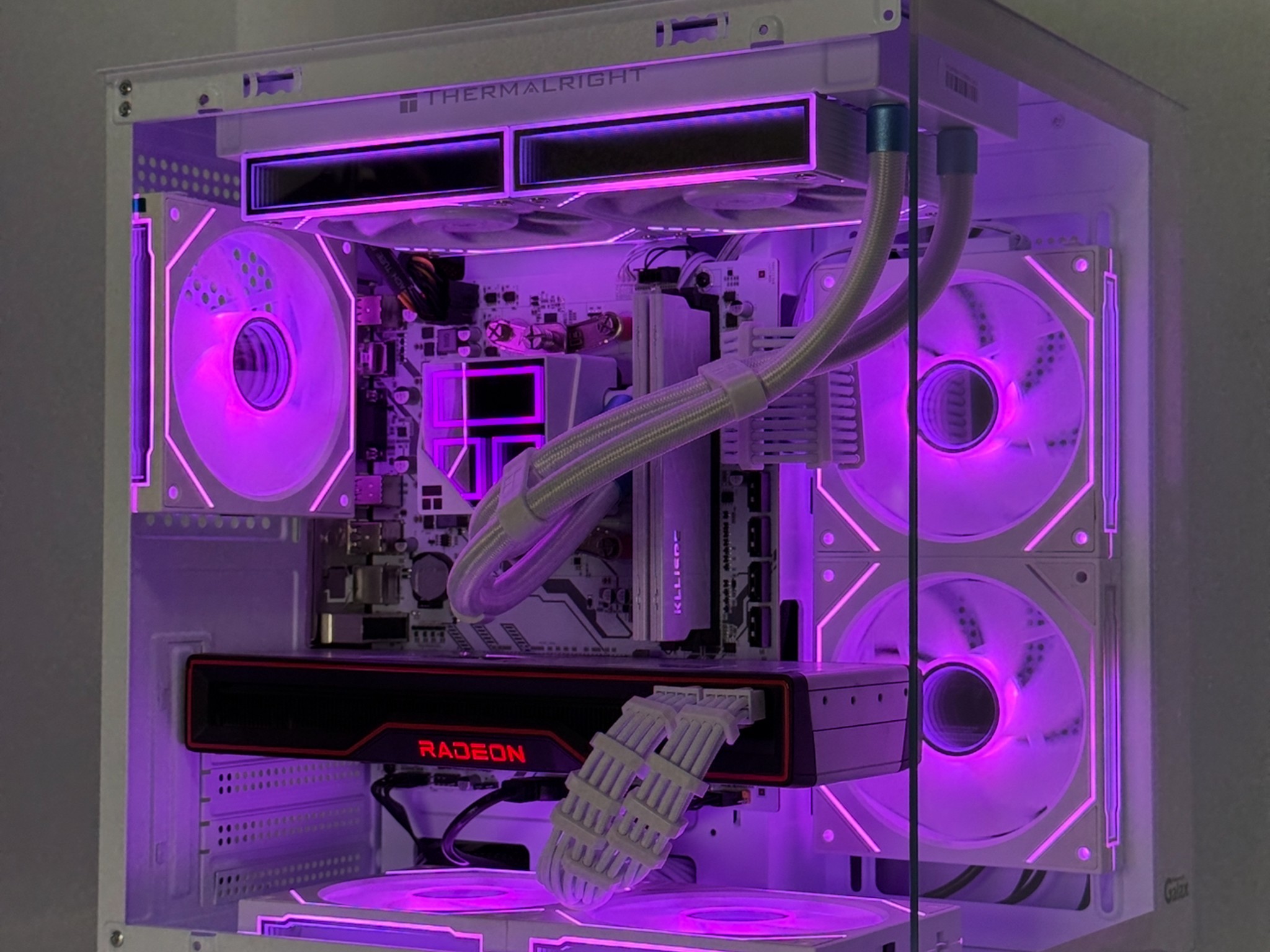 ⚪️WHITEOUT FURY⚪️ 1440p | RX 6800 16GB | RYZEN 5 5600X | 1TB M.2