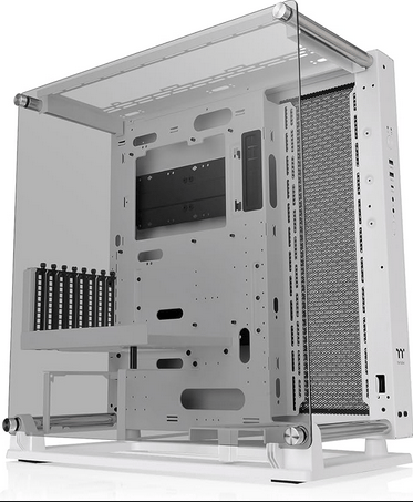 Thermaltake Core P3 Pro TG Snow | Used with all accessories