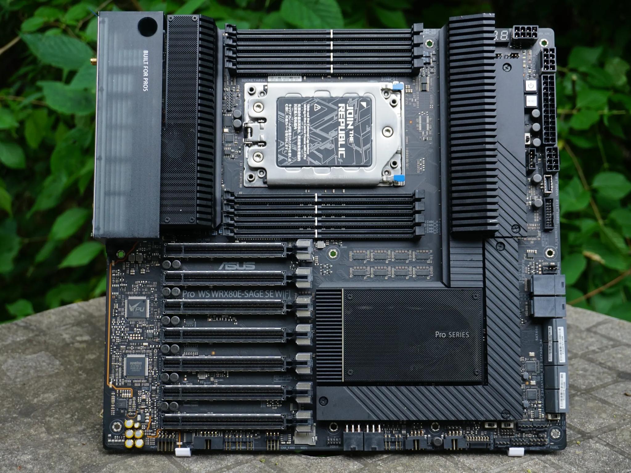 ASUS Pro WS WRX80E-SAGE SE WIFI E-ATX Motherboard
