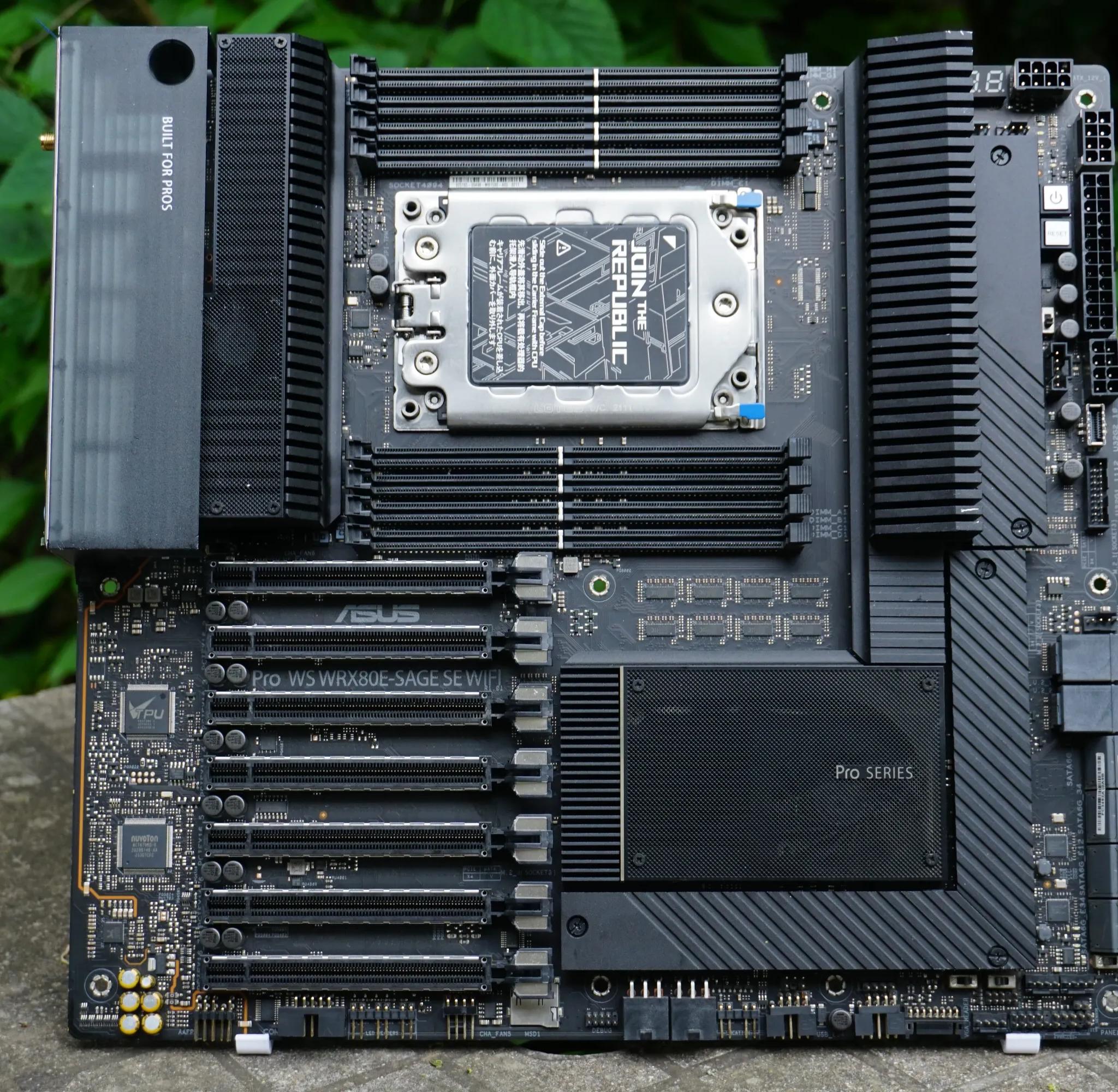 ASUS Pro WS WRX80E-SAGE SE WIFI E-ATX Motherboard