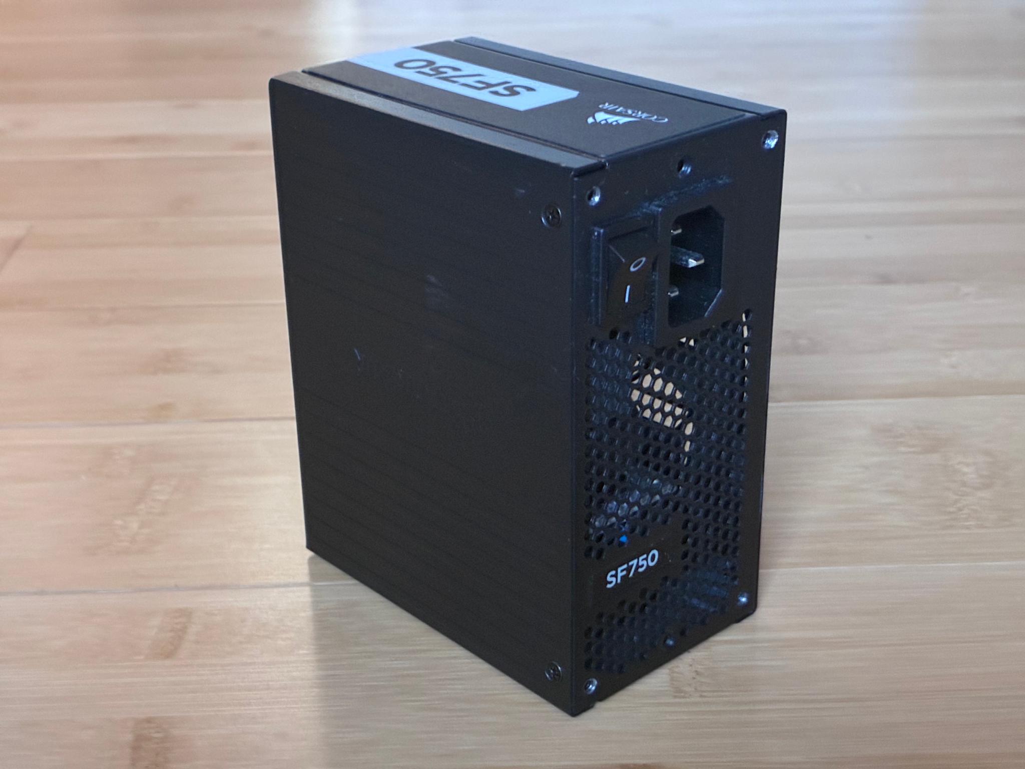 Corsair SF750 - Image 2
