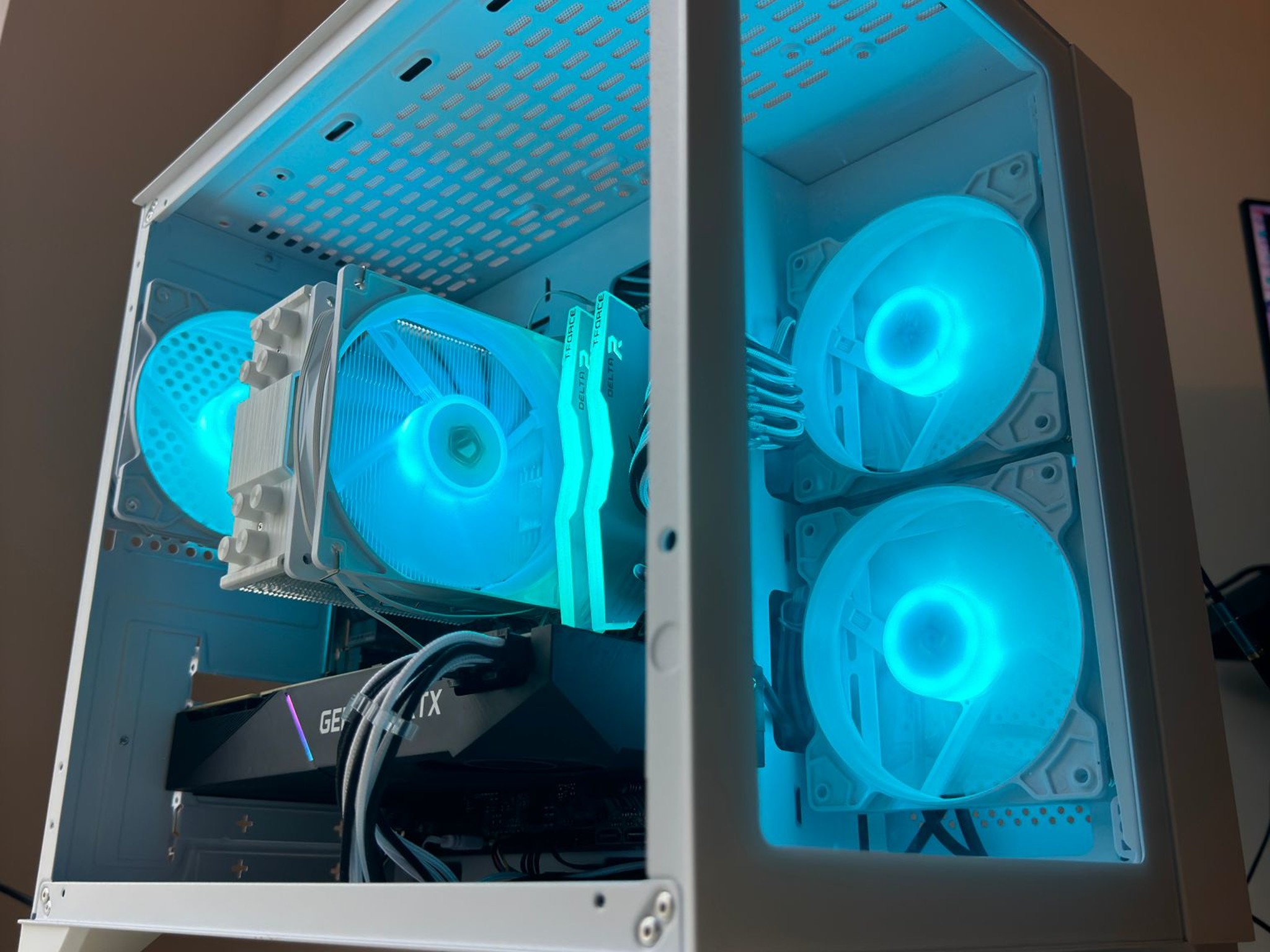 ❄️ THE SNOW ❄️ RTX 2070s | Ryzen 7 3800x | 1TB SSD | WI-FI |DDR4 16GB