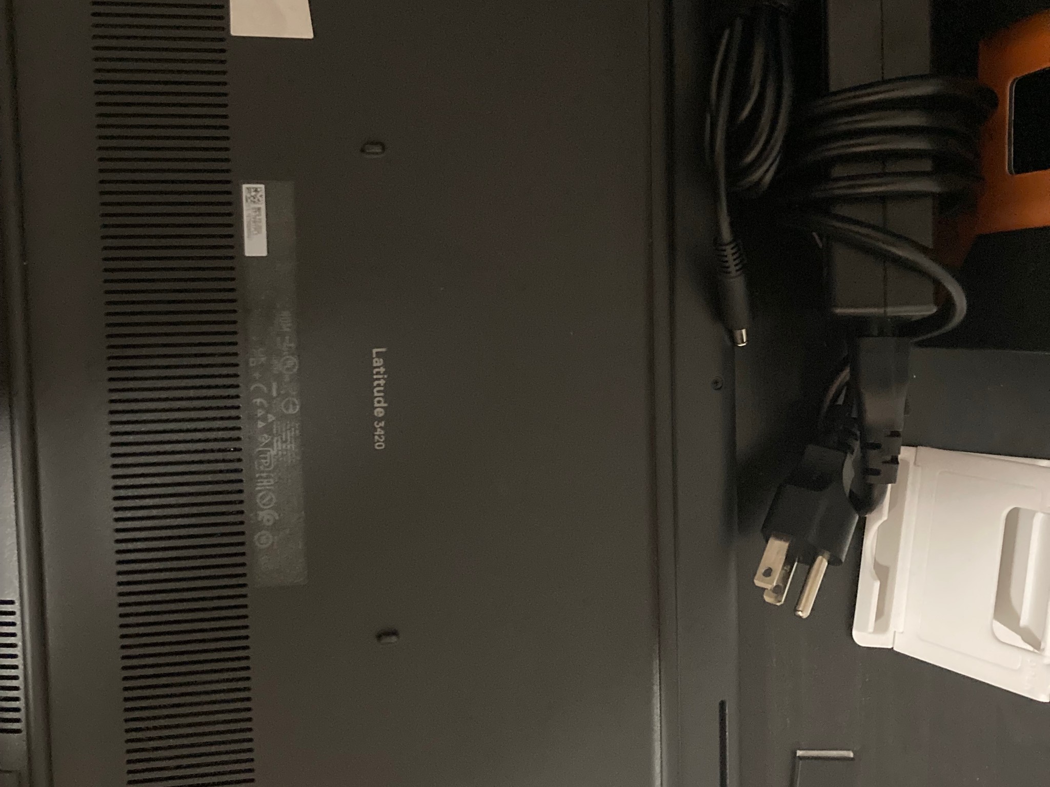 Dell Latitude 3420 | i5 11th Gen | 8GB | 256GB SSD | FHD - Charger Included| OBO