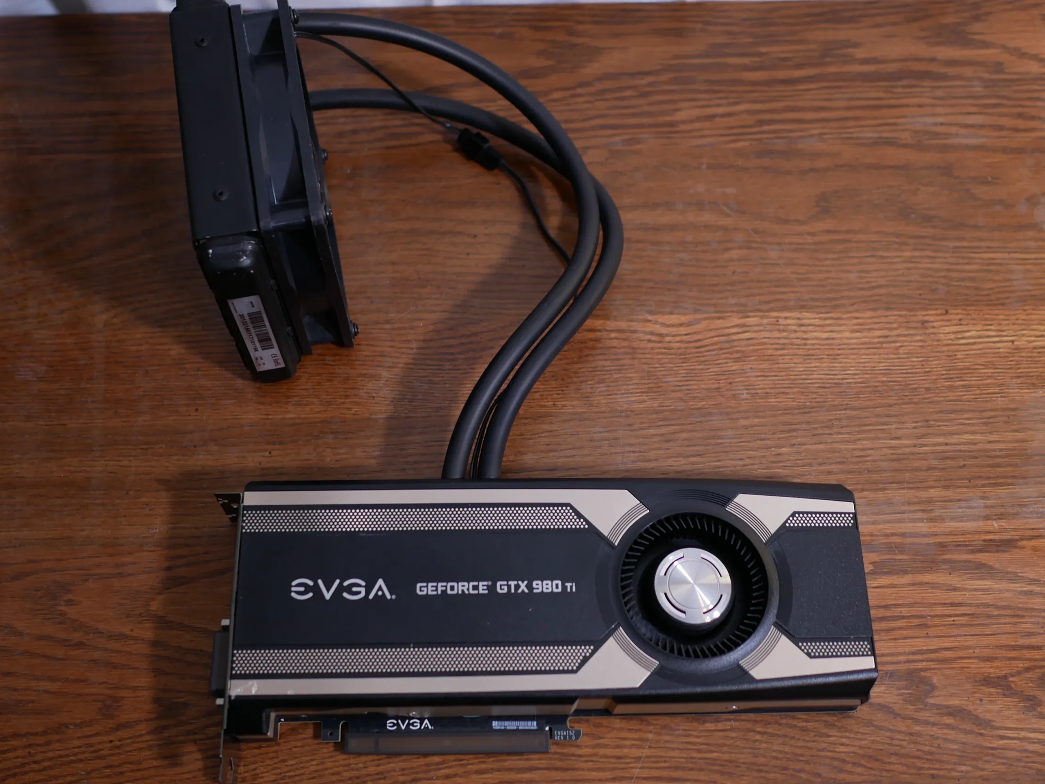 EVGA GeForce GTX 980 Ti HYBRID GAMING 06G-P4-1996-RX