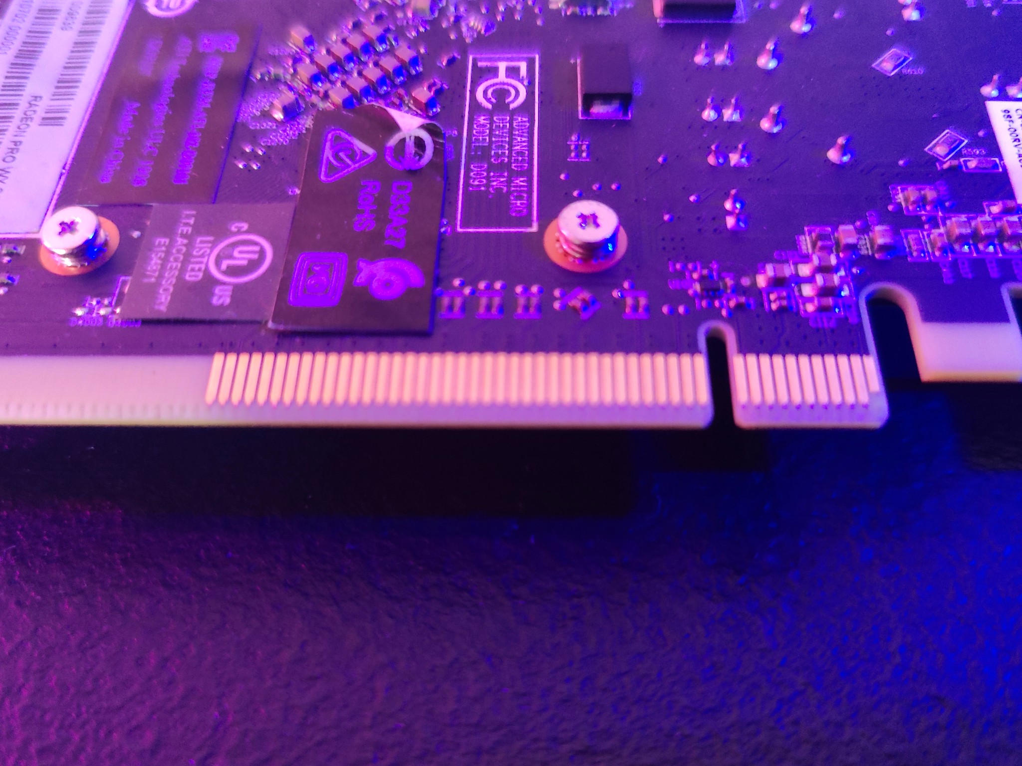 AMD RADEON PRO WX 3100 4GB GDDR5 Low Profile GPU Graphics Card