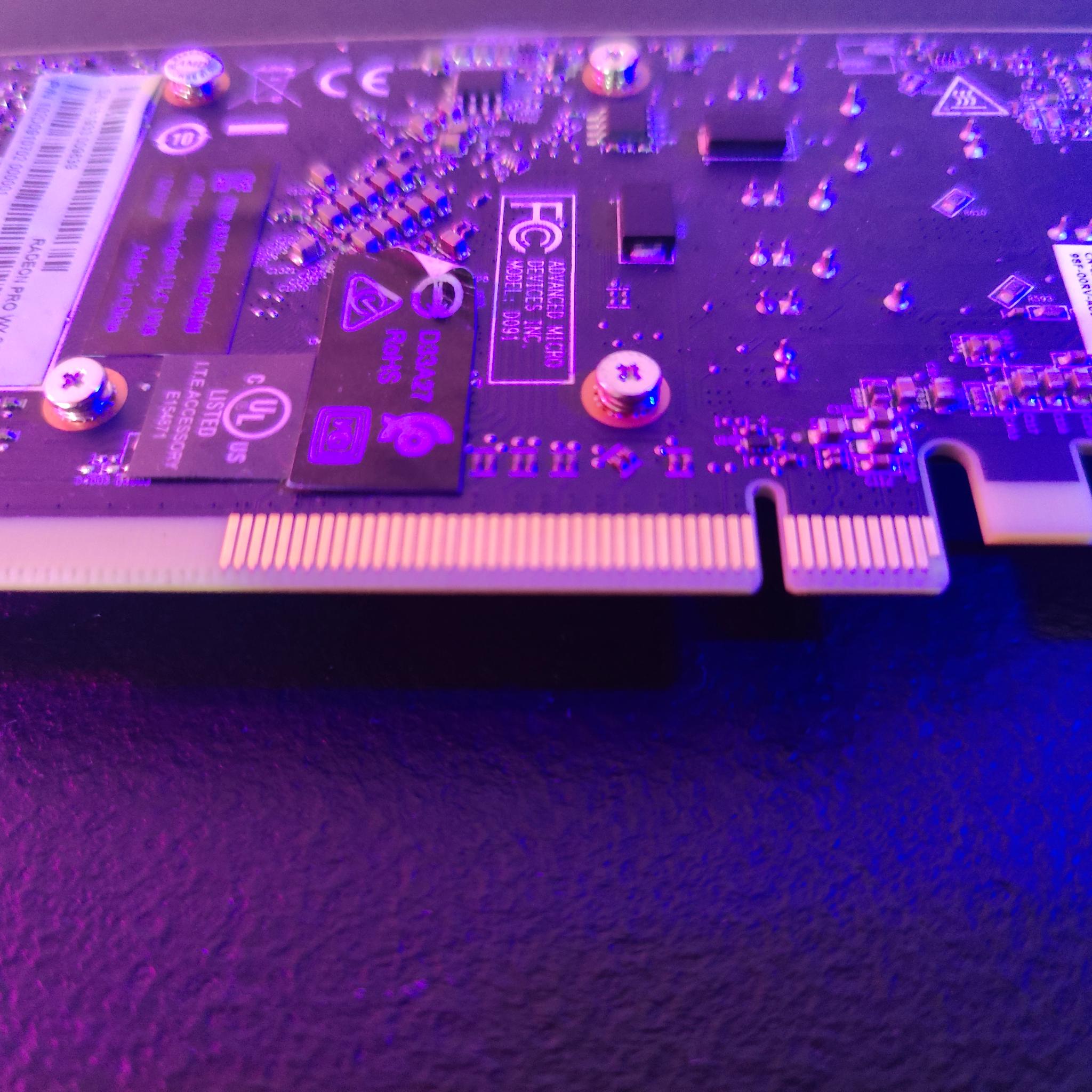 AMD RADEON PRO WX 3100 4GB GDDR5 Low Profile GPU Graphics Card