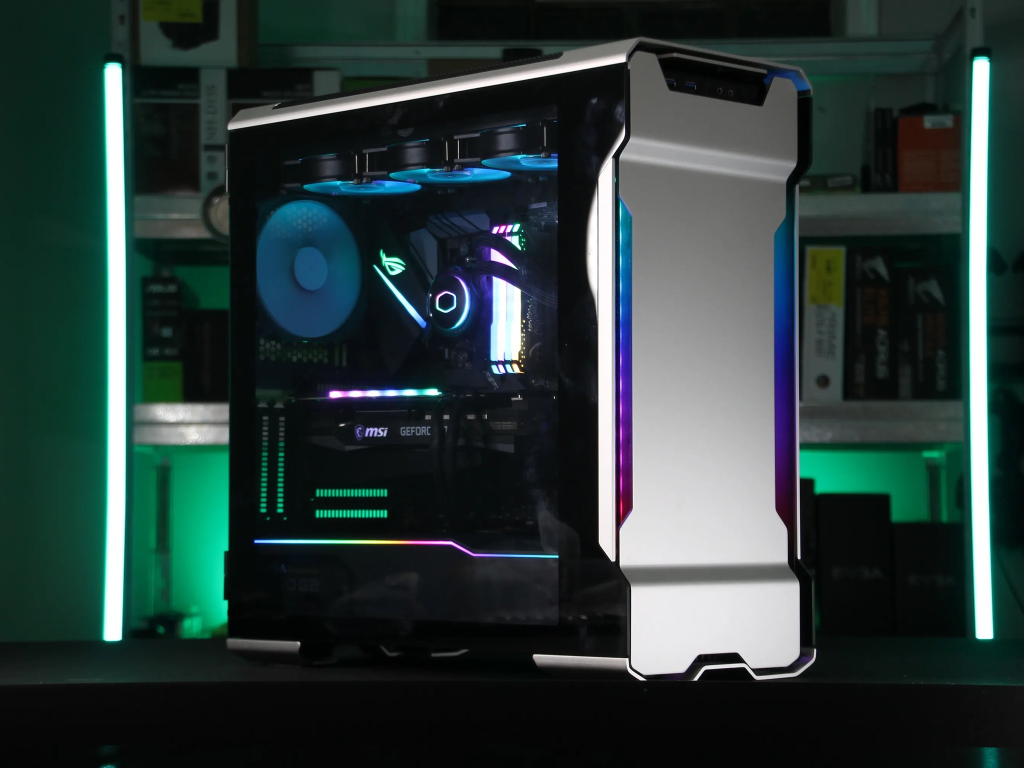 𝙏𝙄𝙏𝘼𝙉 // Ryzen 7 5800X, RTX 3070 // Mid-range Gaming PC