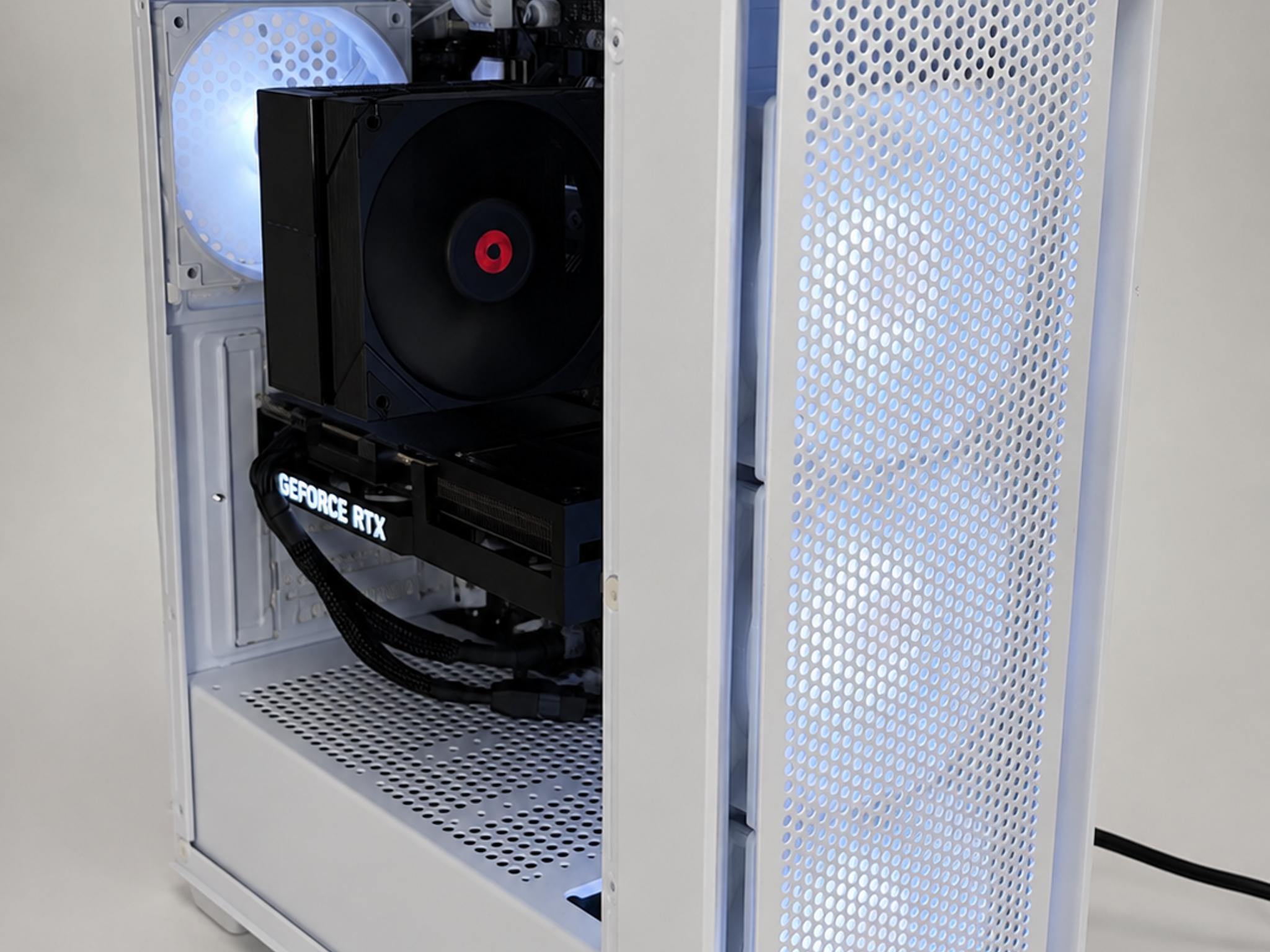 ❄️Gaming PC - RTX 5060 Ti/ R5 5500/ 16GB RAM/ 1TB SSD/ WHITE CASE