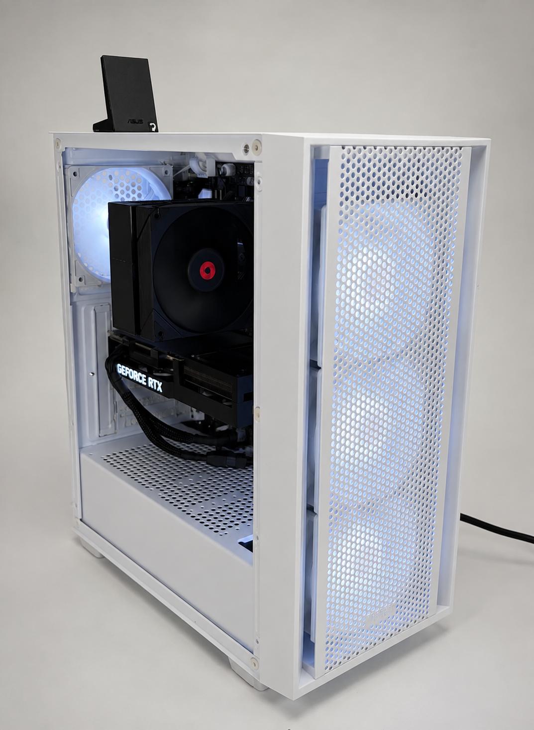 ❄️Gaming PC - RTX 5060 Ti/ R5 5500/ 16GB RAM/ 1TB SSD/ WHITE CASE
