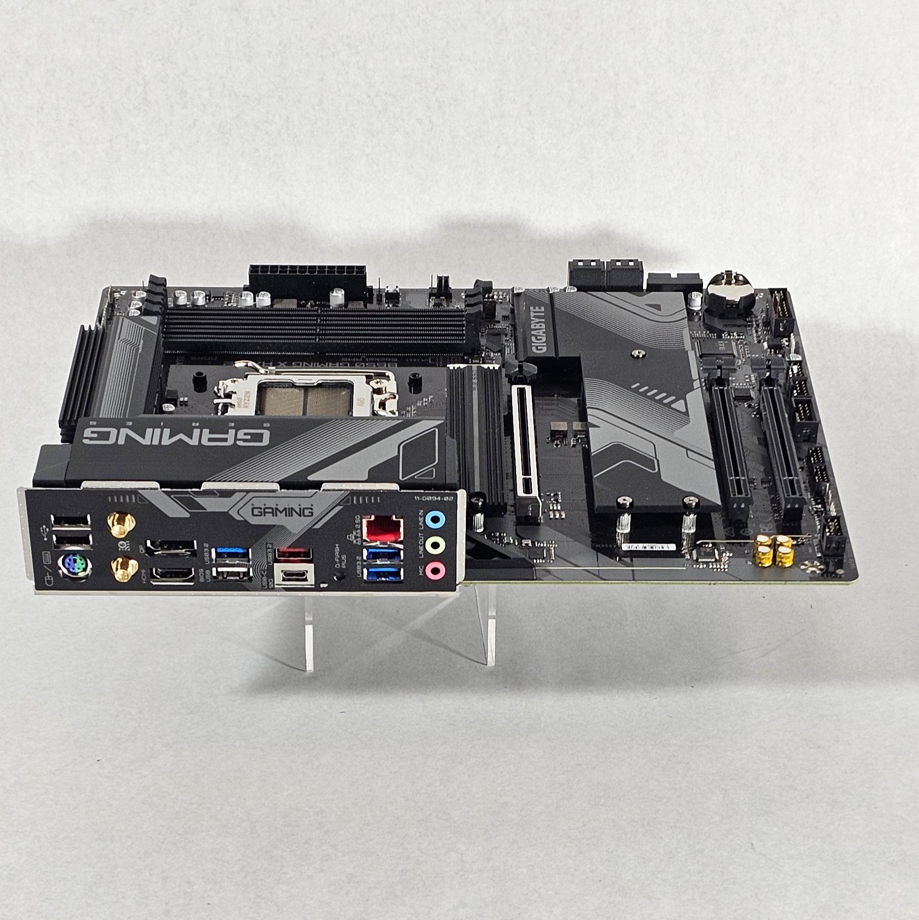 Gigabyte X670 AM5 ATX Gaming Motherboard DDR5