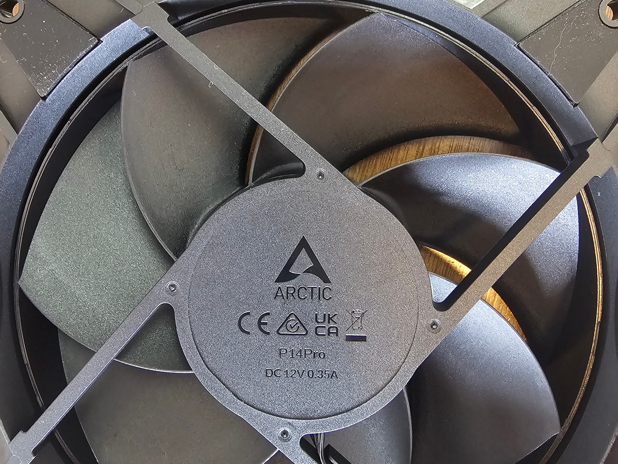 ARCTIC P14Pro PST 140mm PWM Fan
