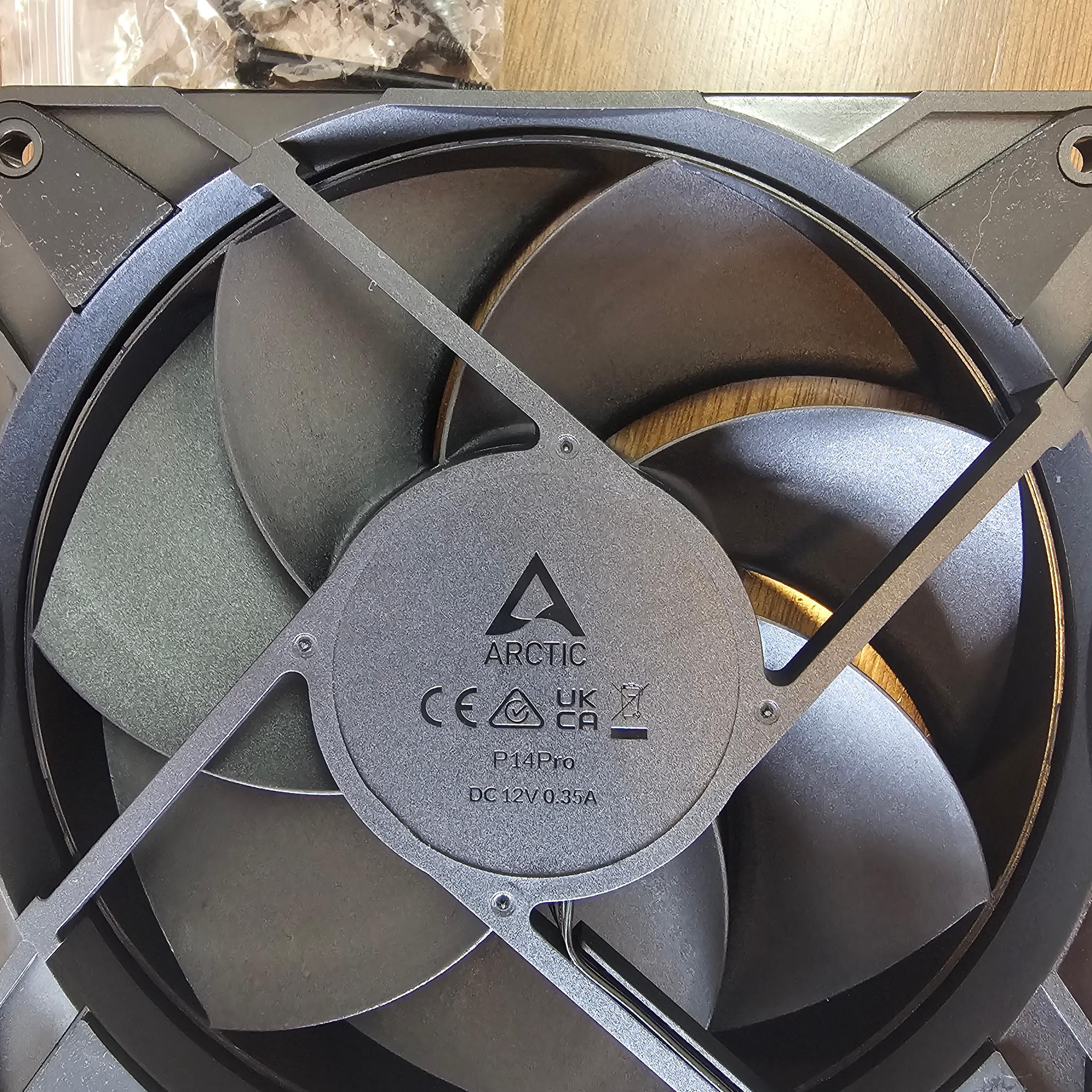 ARCTIC P14Pro PST 140mm PWM Fan