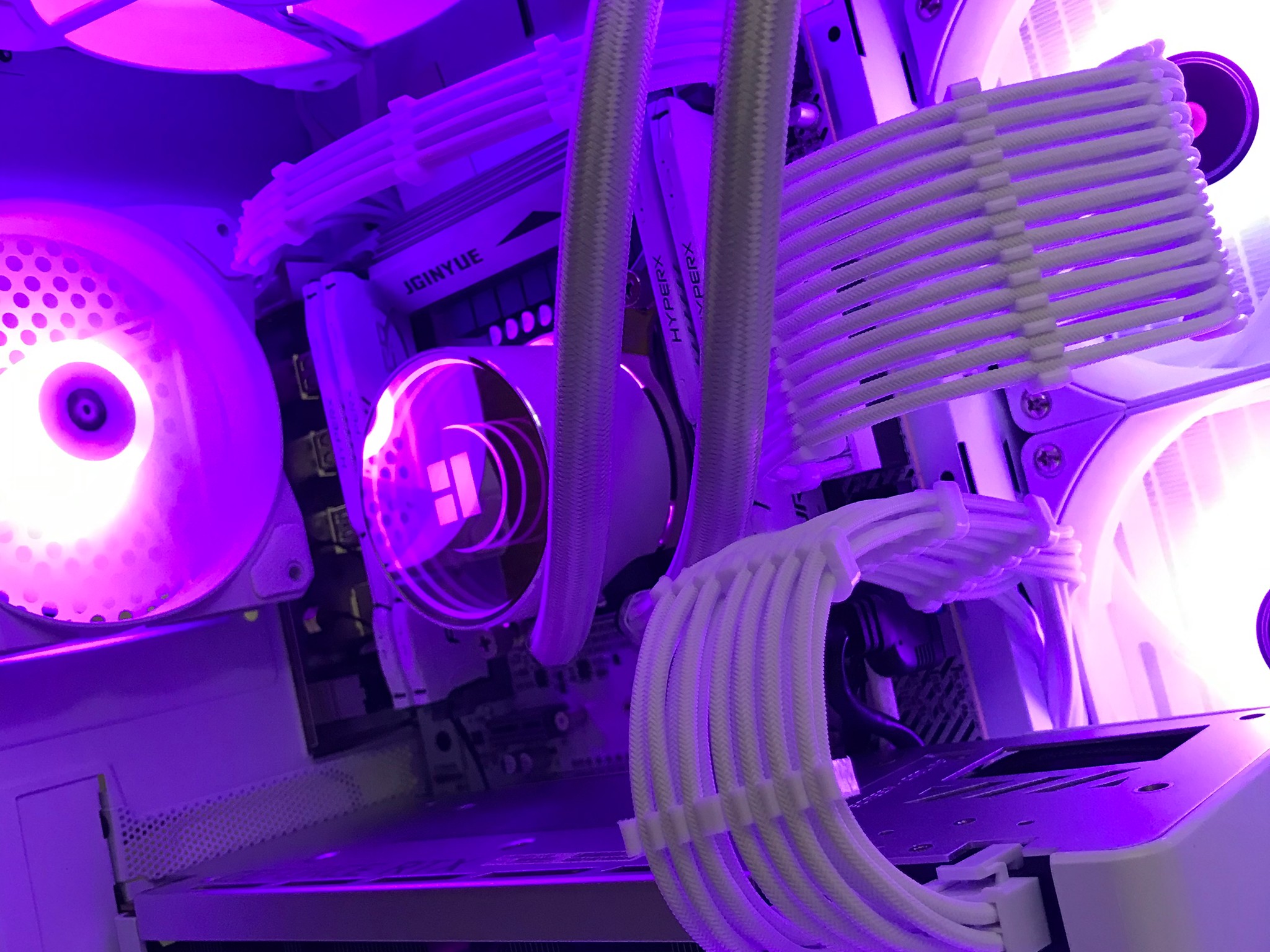 i9xeon 18c/36t 128GB RTX 3070 8GB 1TB NVMe RGB Streaming/Gaming/ContentCreator PC Computer