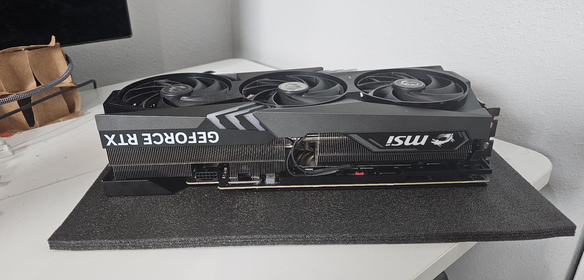 RTX 4090 Gaming X Trio