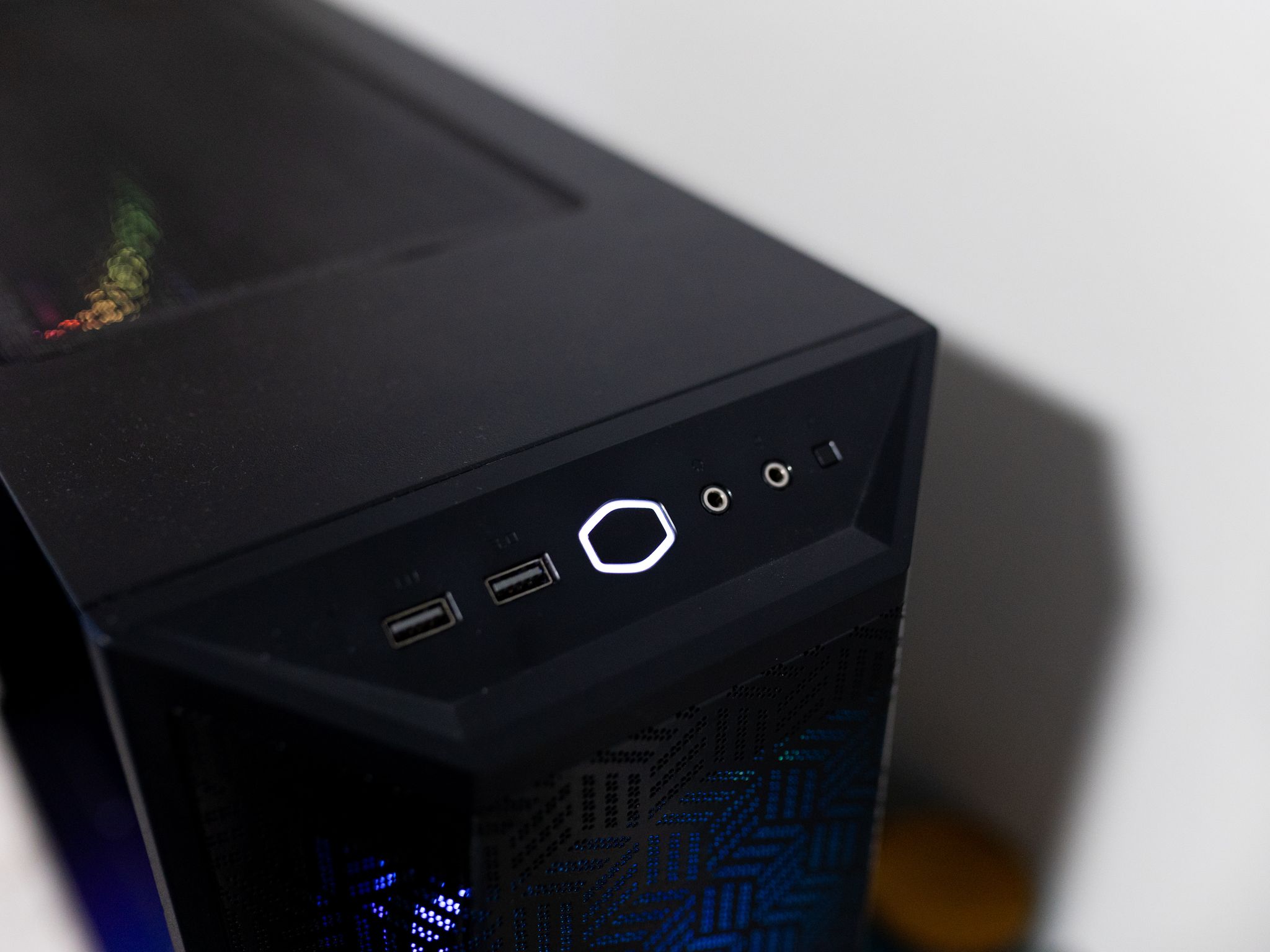 Radeon RX 7600 Custom Gaming PC - Ryzen 5 7600, 512GB SSD