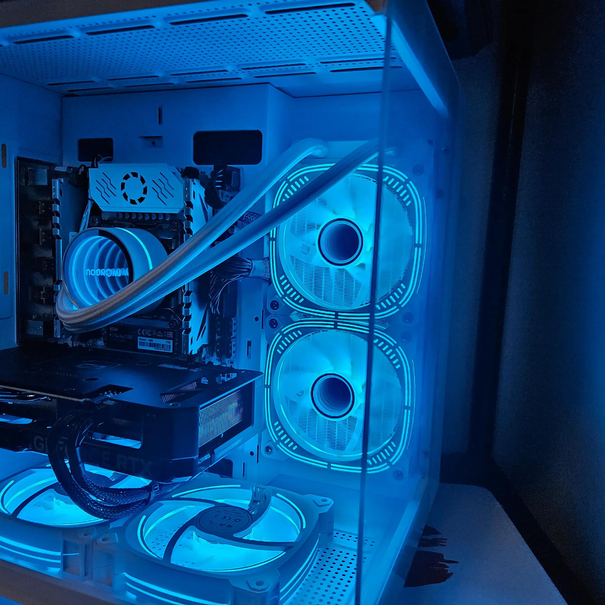 Arctic BEAST intel 14 core / 64GB RAM / 1TB SSD / RTX 4060TI