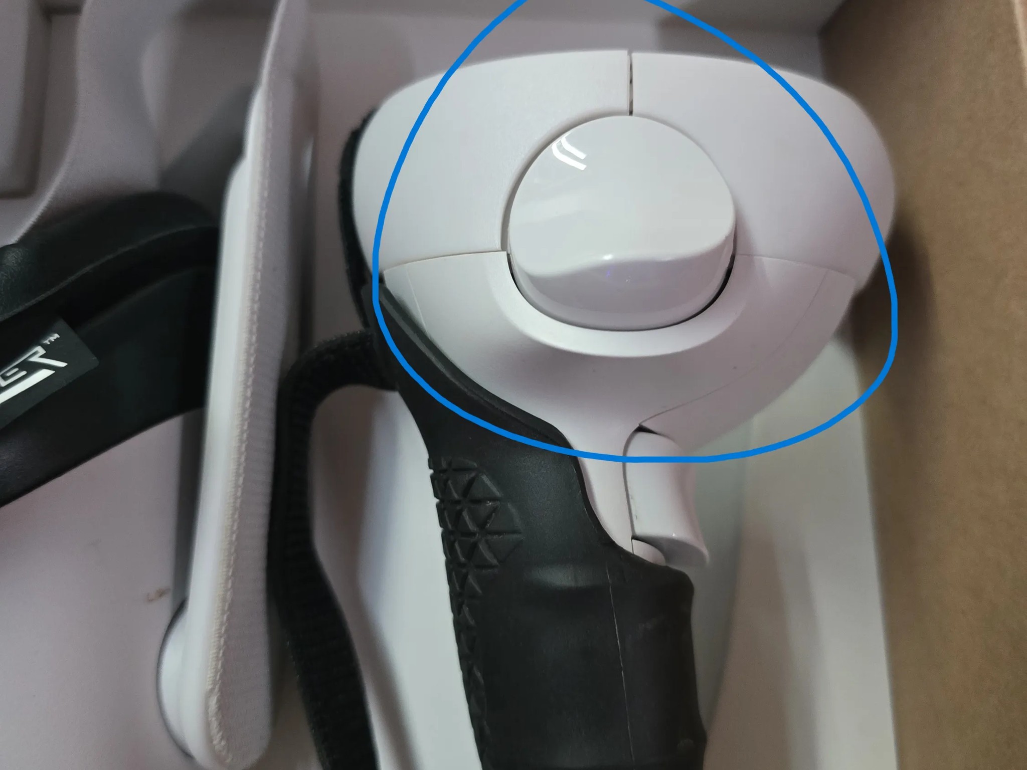 Oculus Quest 2 64GB Fairly Used Minimal Issues