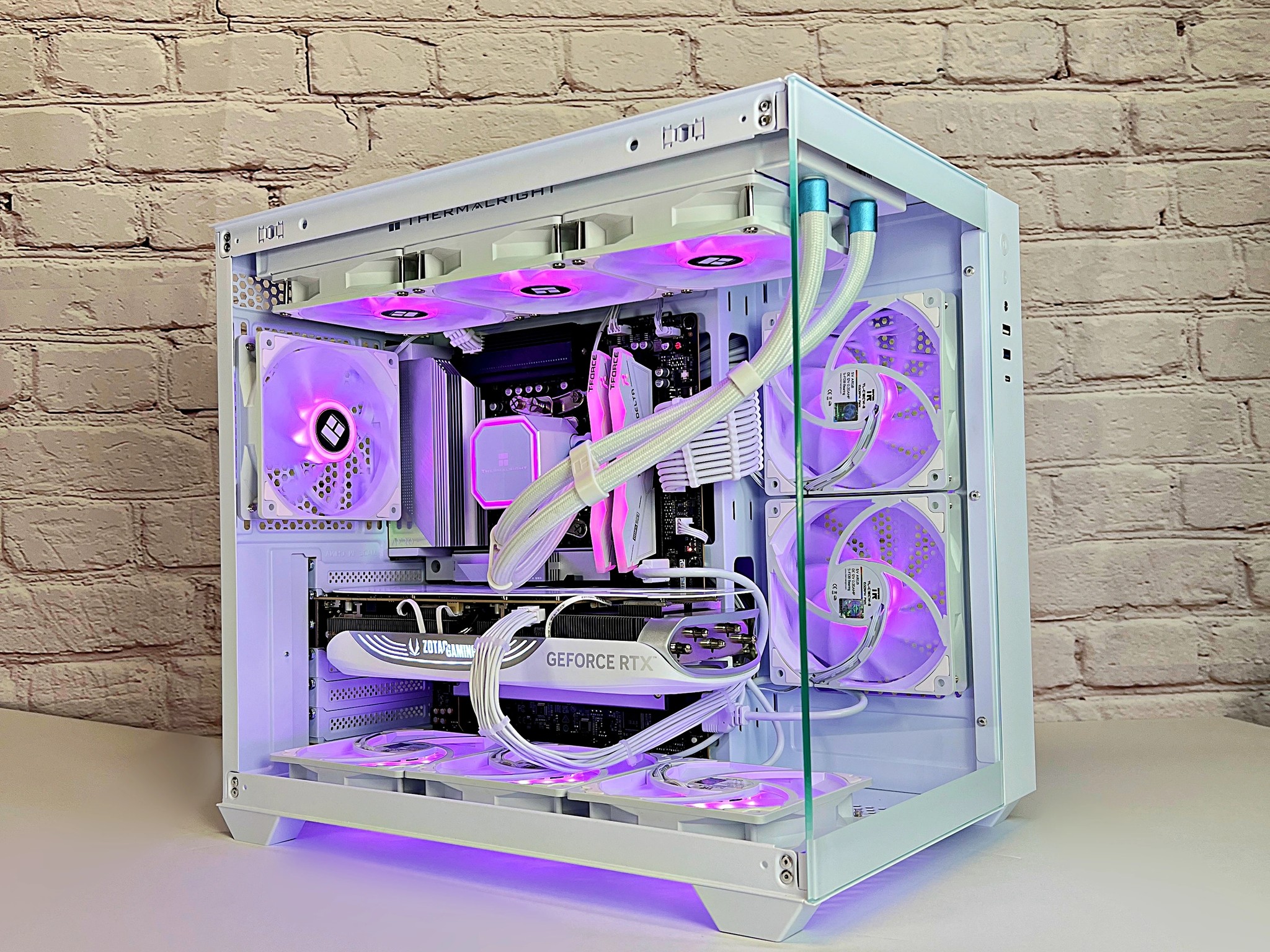 AMD Ryzen 7 7800X3D RTX 4080 Super 32GB DDR5 2TB M.2 WIN 11 Pro Gaming PC
