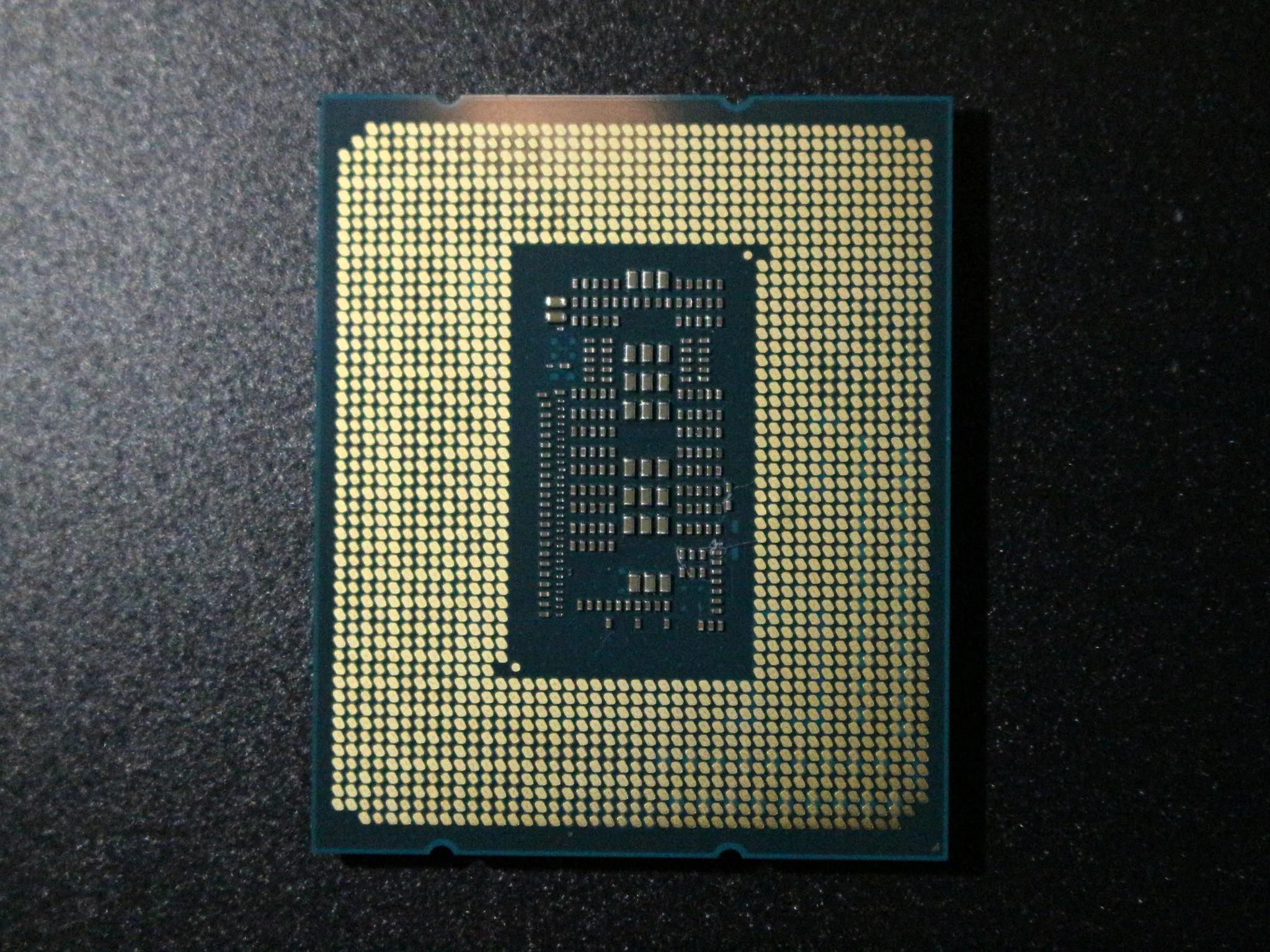 Intel Core i9-12900K | 16 Cores (8P8E) 24 Threads @5.20GHz