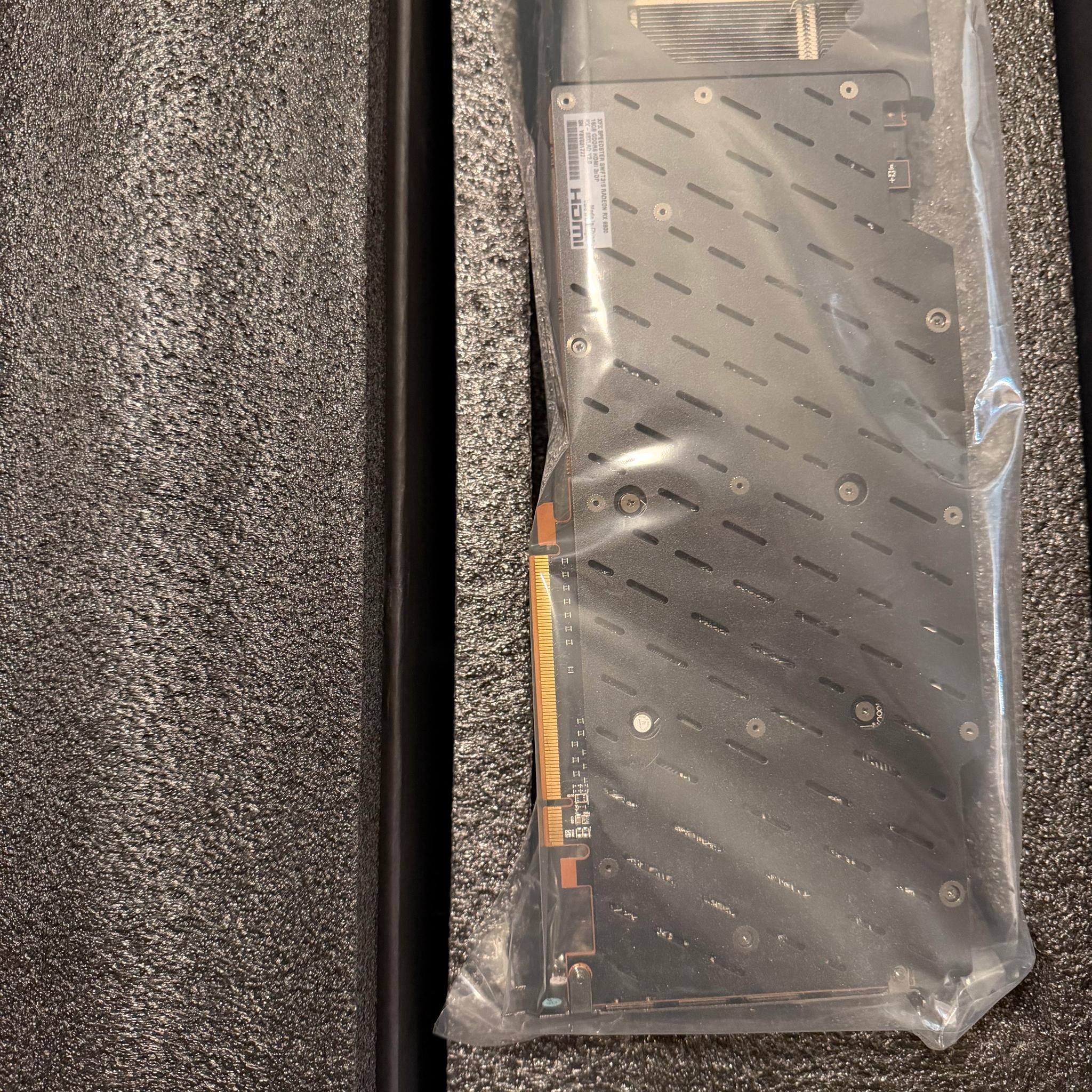 XFX Speedster SWFT 319 Radeon RX 6800