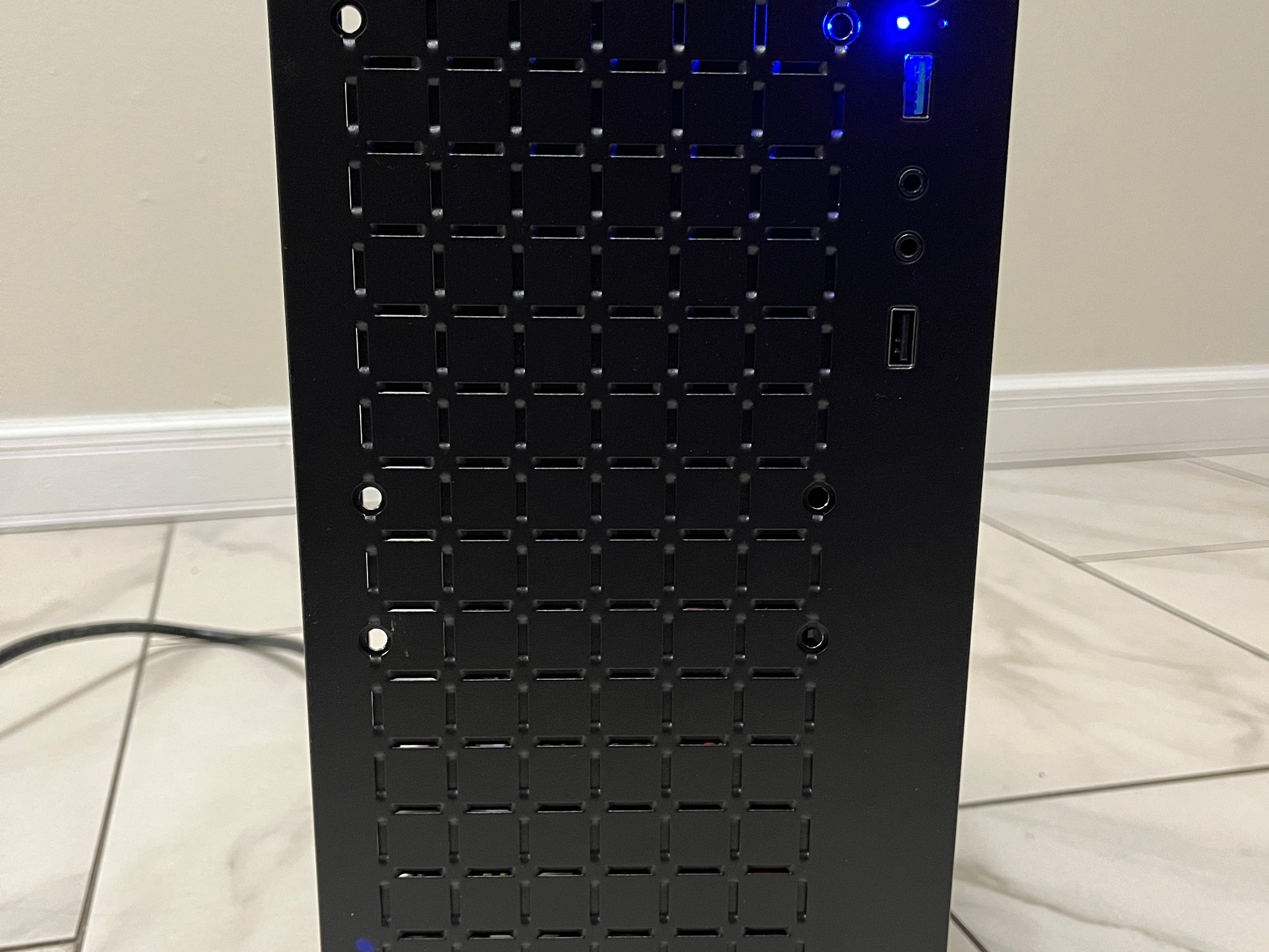 NVIDIA GTX 960, Intel Core i7-2600, 12GB RAM, 870 GB Storage - Budget Small Gaming PC w/ Wi-Fi & BT