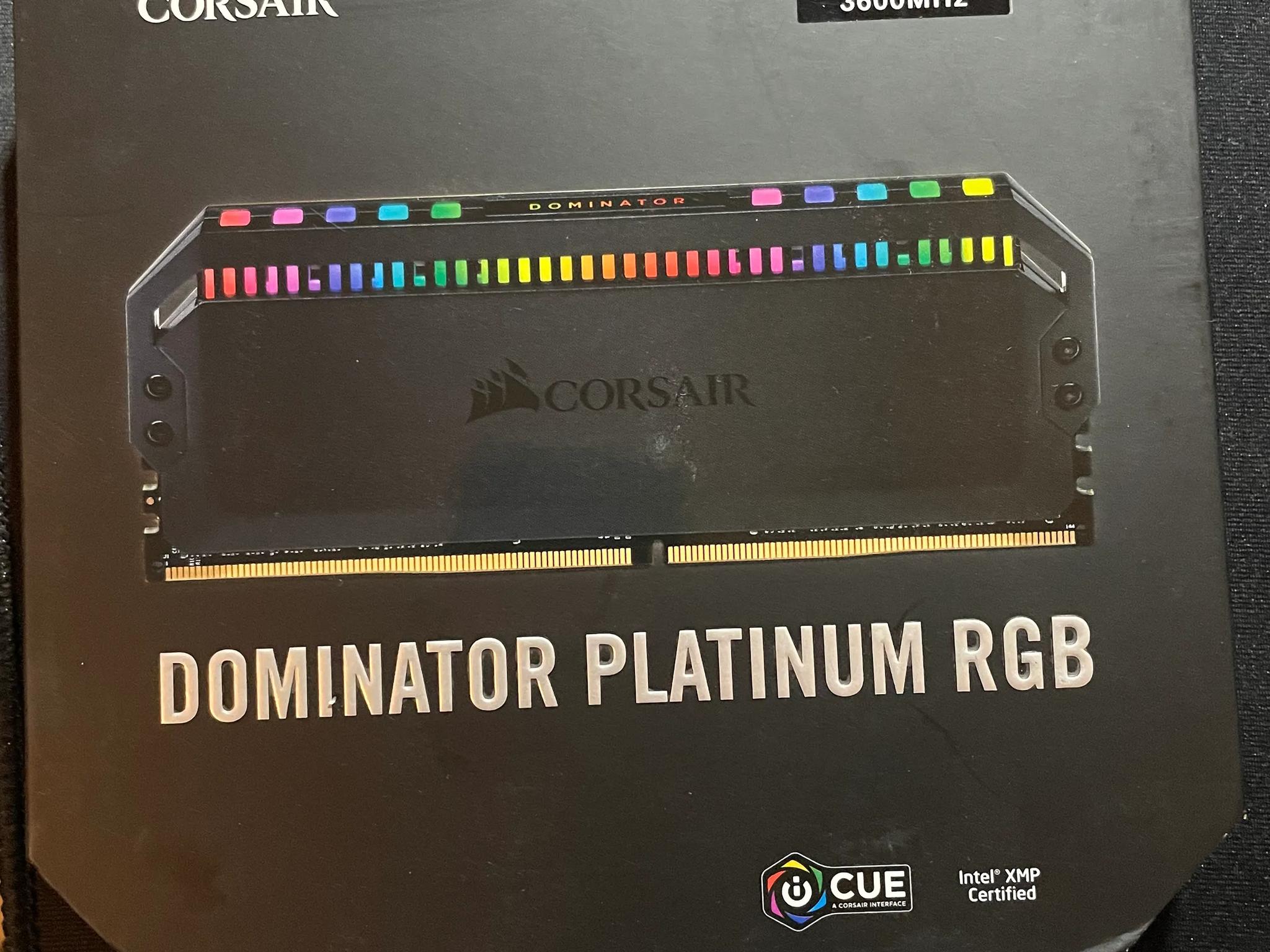 CORSAIR DOMINATOR PLATINUM RGB 16GB (2x8GB) DDR4 3600 (PC4-28800) C18 1.35V