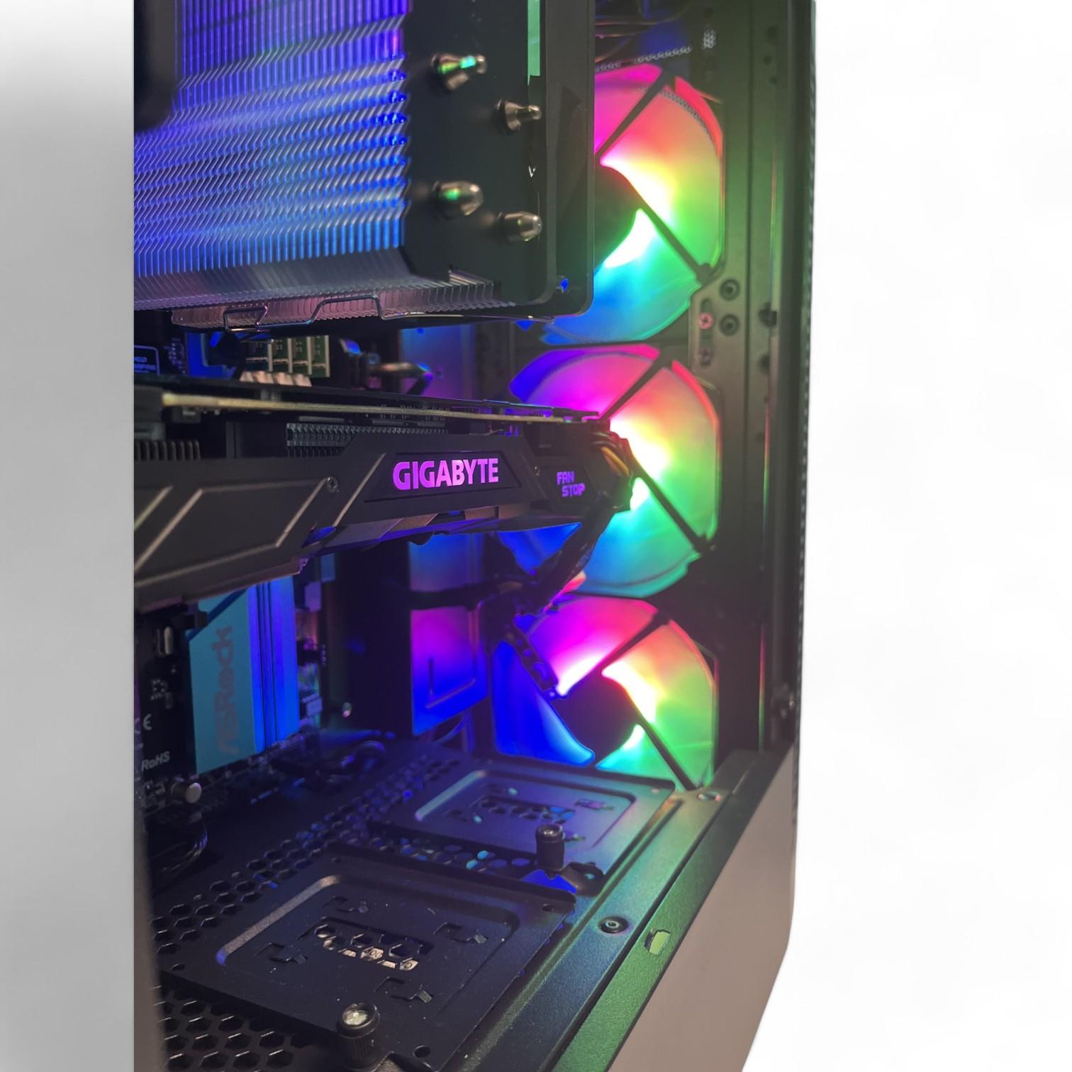 Nvidia GTX 1070 | Up to 3.8 GHz Intel Xeon E3-1231 [i7-4770 equivalent] | 32GB RAM | 512GB SSD