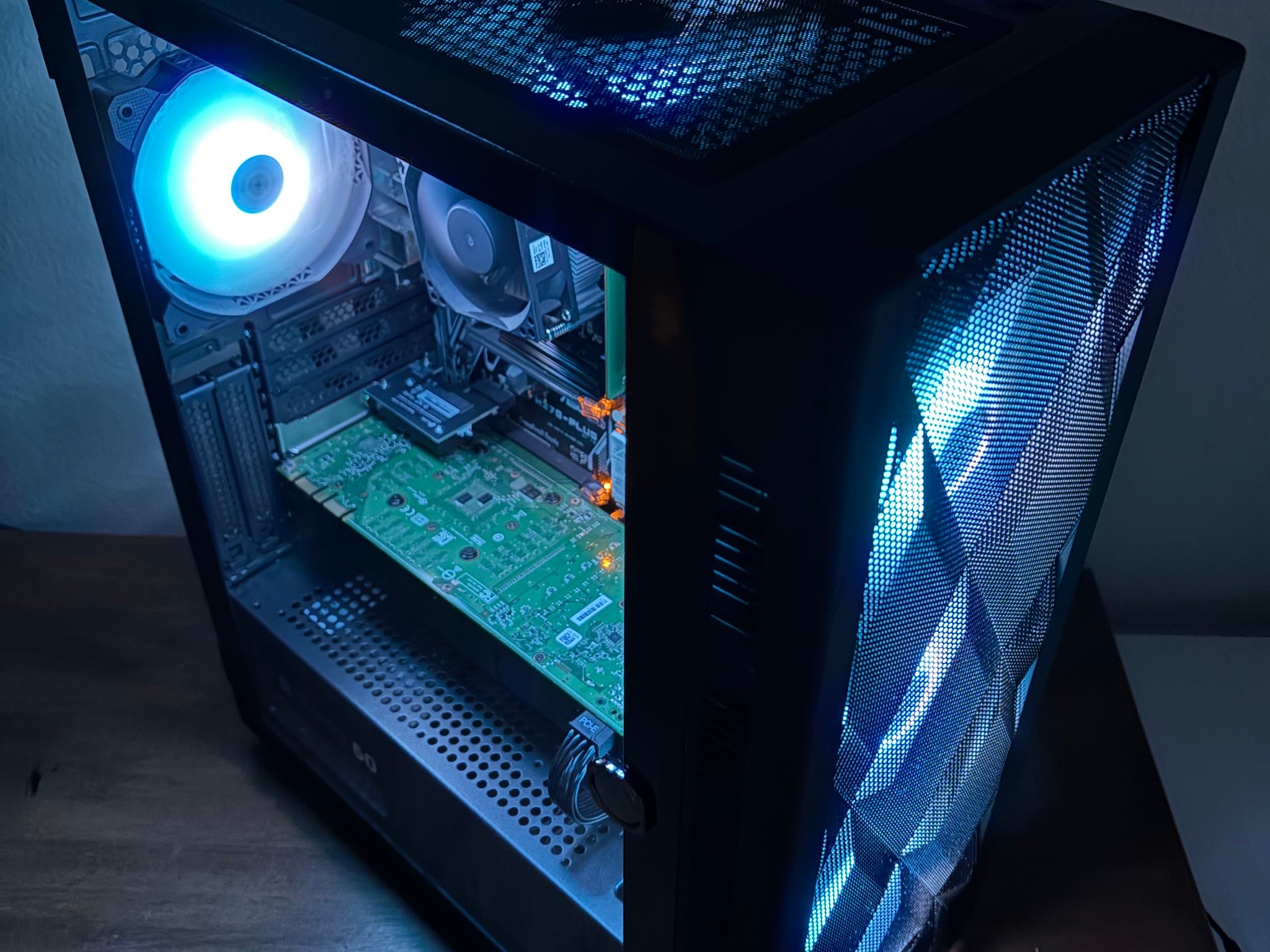 Custom PC - Intel i7-7700 | GTX 1070 | 32GB DDR4 | 256GB NVMe + 500GB SATA SSD | WIFI + BT | Win11