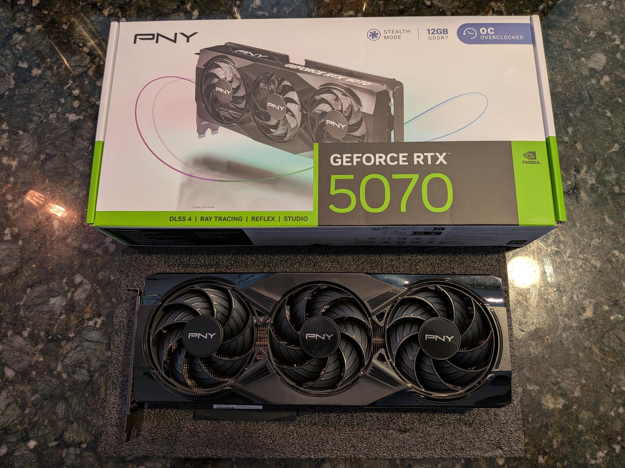 PNY GeForce RTX 5070 OC