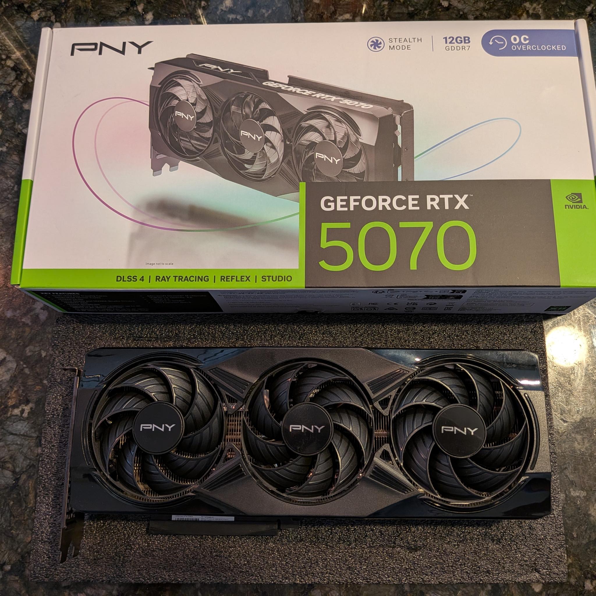PNY GeForce RTX 5070 OC
