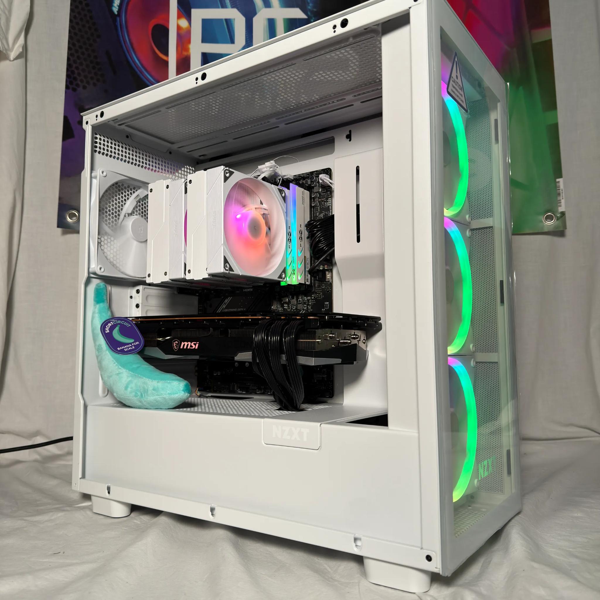 RX 7900XTX Ryzen 7 9800X3D