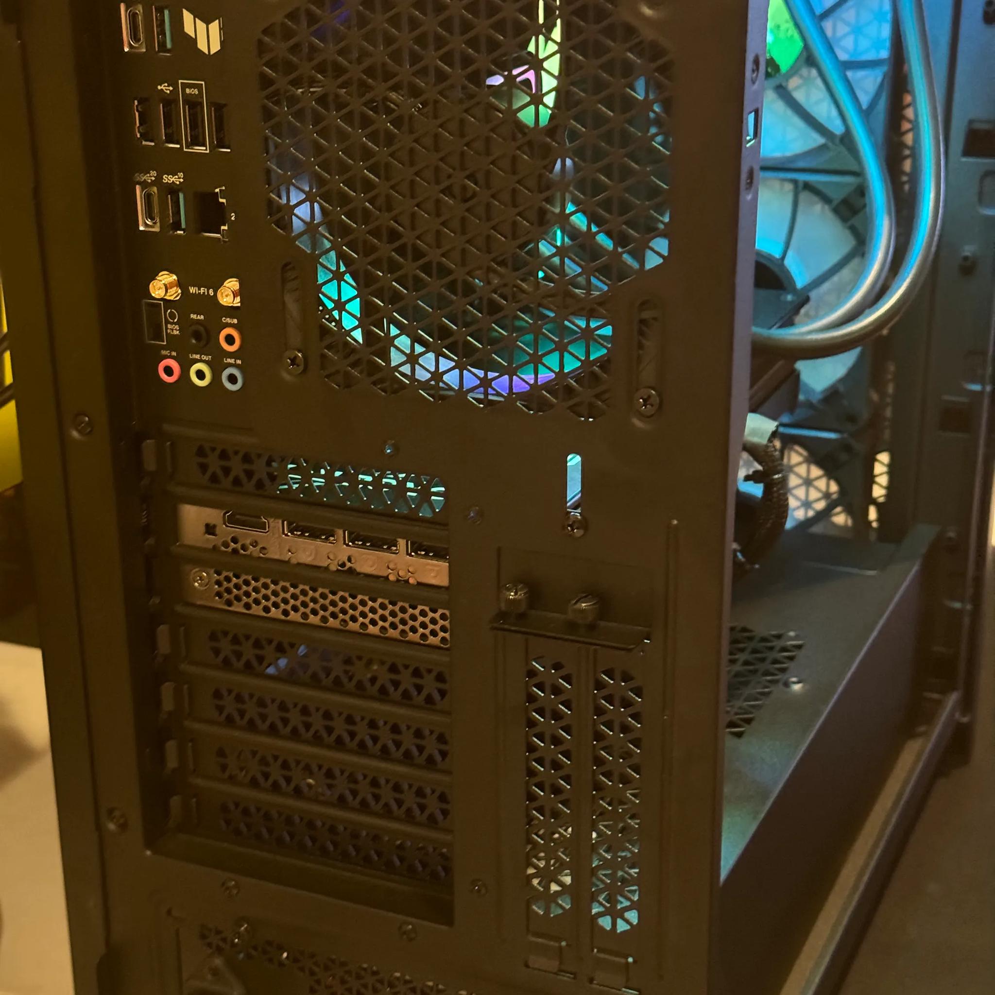(New) Ryzen 7700x/4070ti gaming editing streaming pc