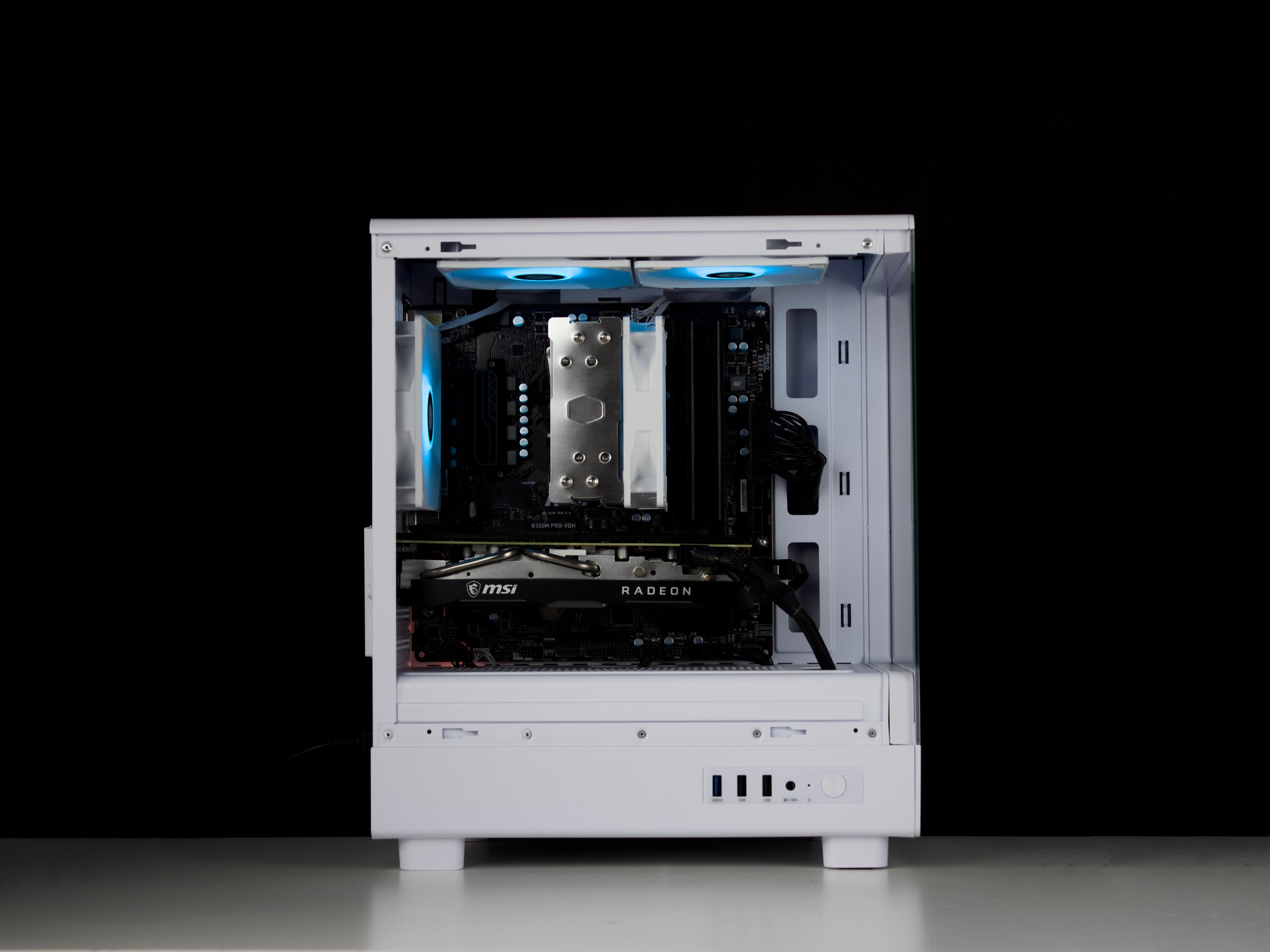 🧊❄️🧊 White Gaming PC – RX 5700 XT, Ryzen 5 3600, 16GB RAM, 512GB SSD - WiFi, BlueTooth 🧊❄️🧊