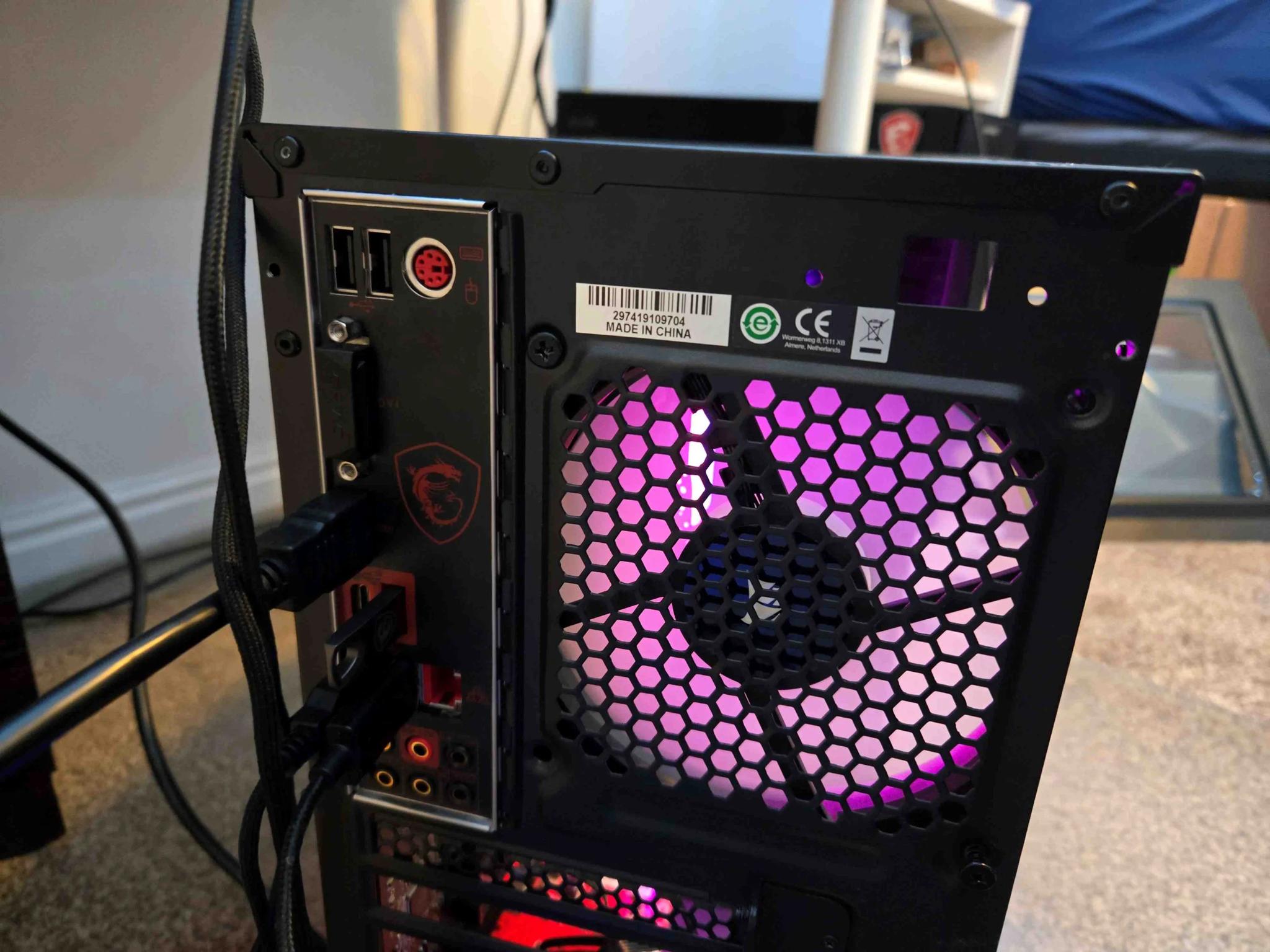 Black, Red, and RGB: i7, 16Gb RGB RAM, 1Tb SSD, Wi-Fi