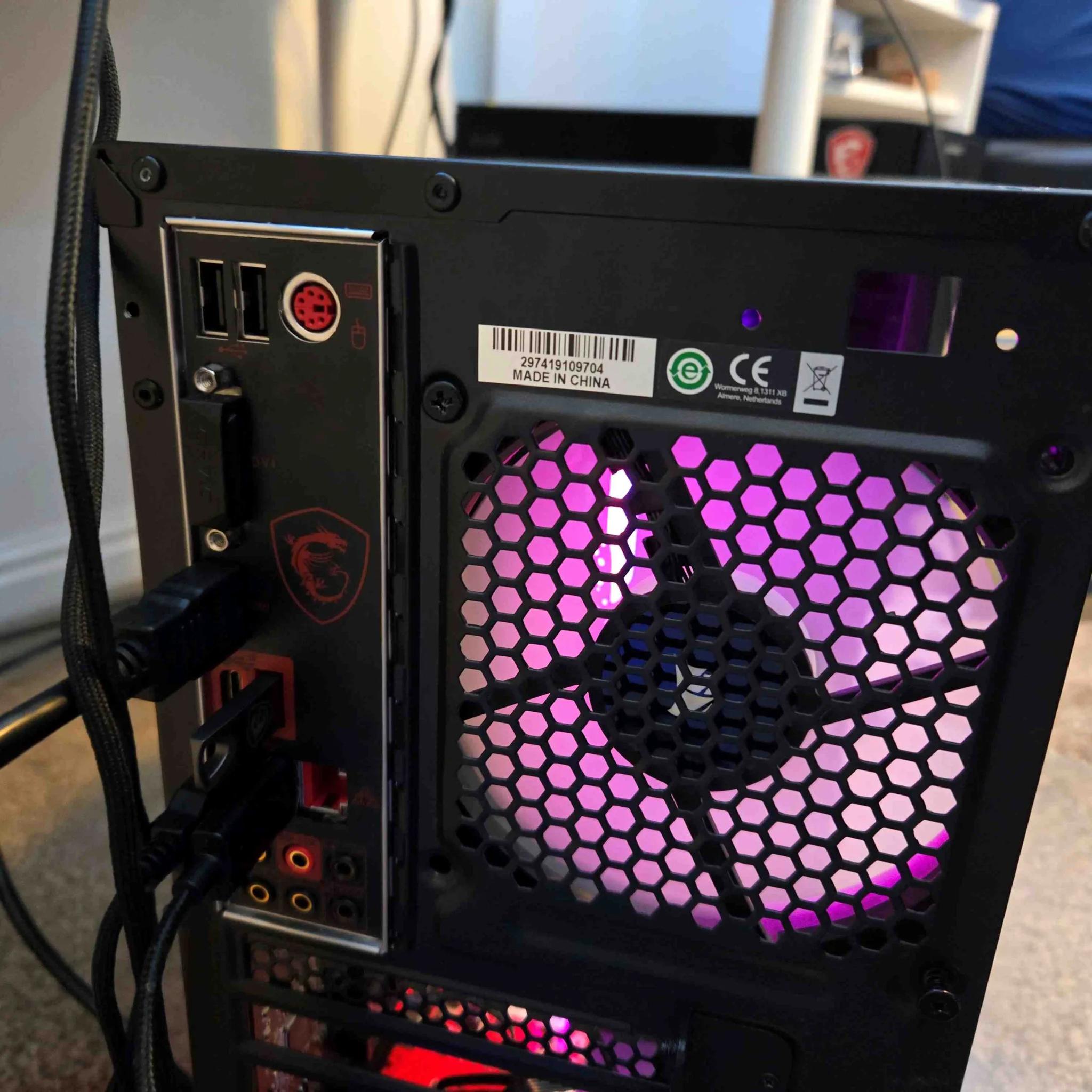 Black, Red, and RGB: i7, 16Gb RGB RAM, 1Tb SSD, Wi-Fi