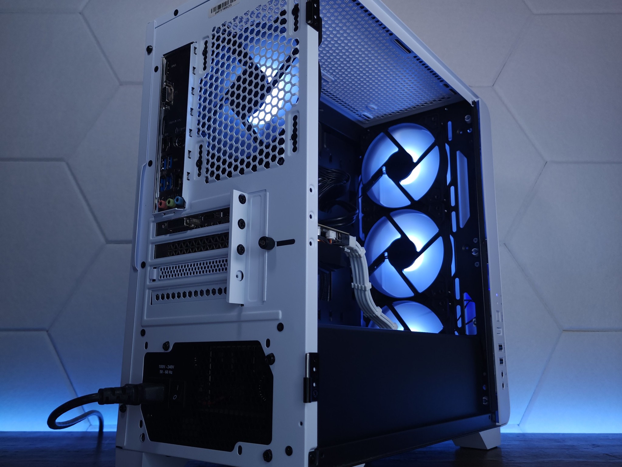 💙🤍GTX 1660 | i3 10100F | 16GB 3200MHz | 512GB NVMe