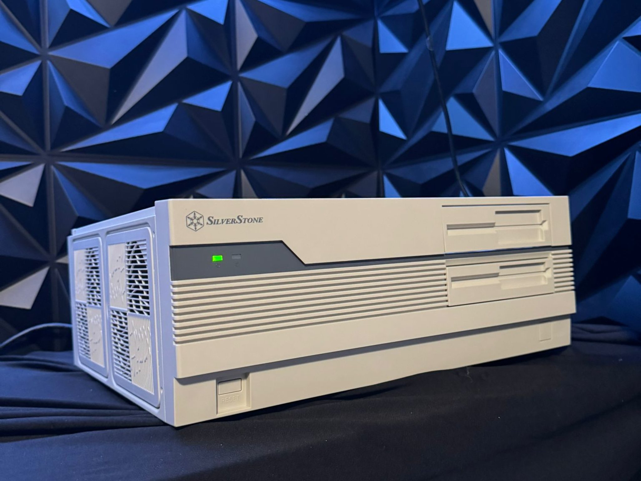 🍋‍🟩 The Limewire 🍋‍🟩 Ryzen 7 9800X3D| RTX 5080| 32 GB DDR5 | 4 TB NVMe