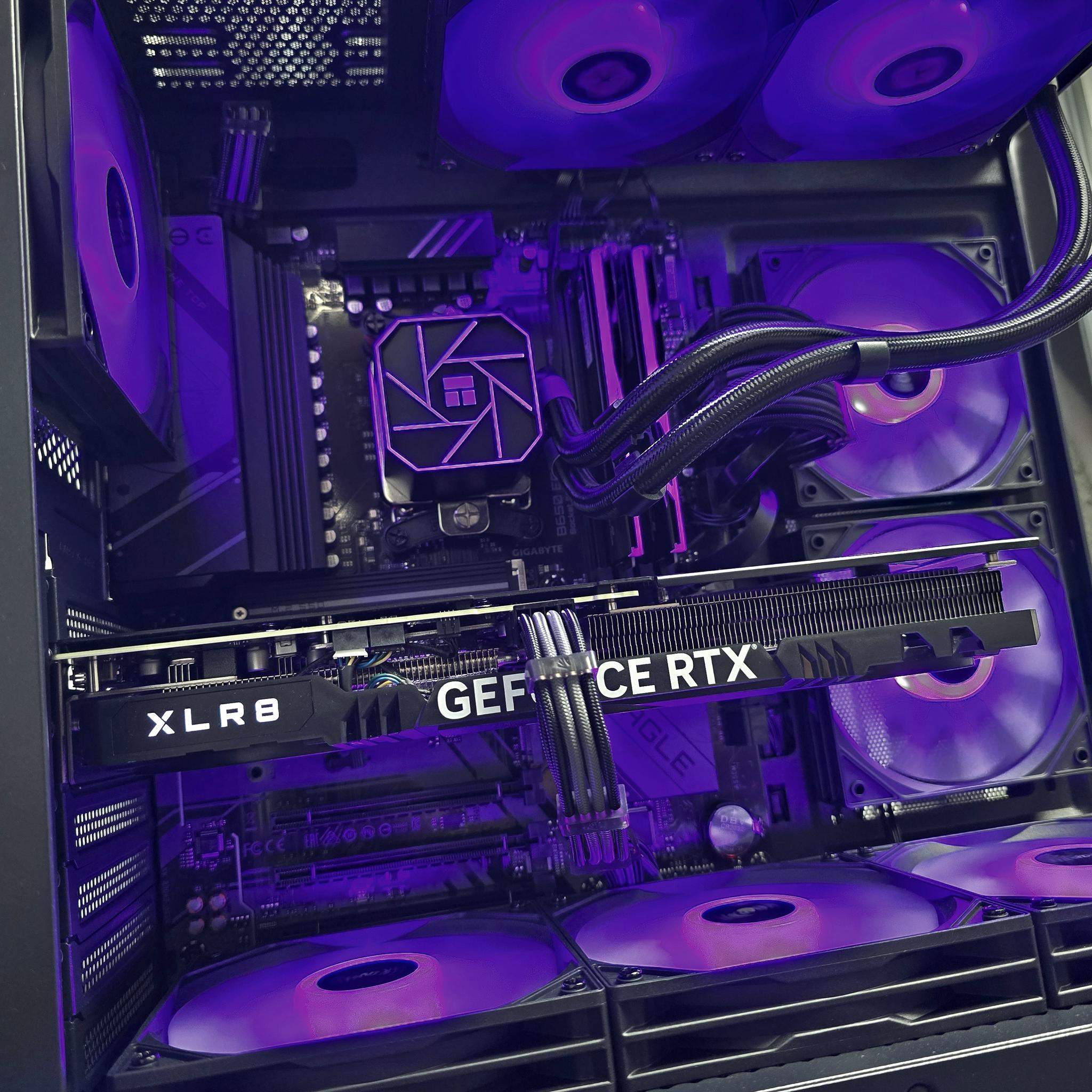 🟣⚫1440P CUSTOM AM5 PC | RTX 4070 OC | RYZEN 5 7500f | 32GB RAM | OKINOS AQUA 7 CASE⚫🟣