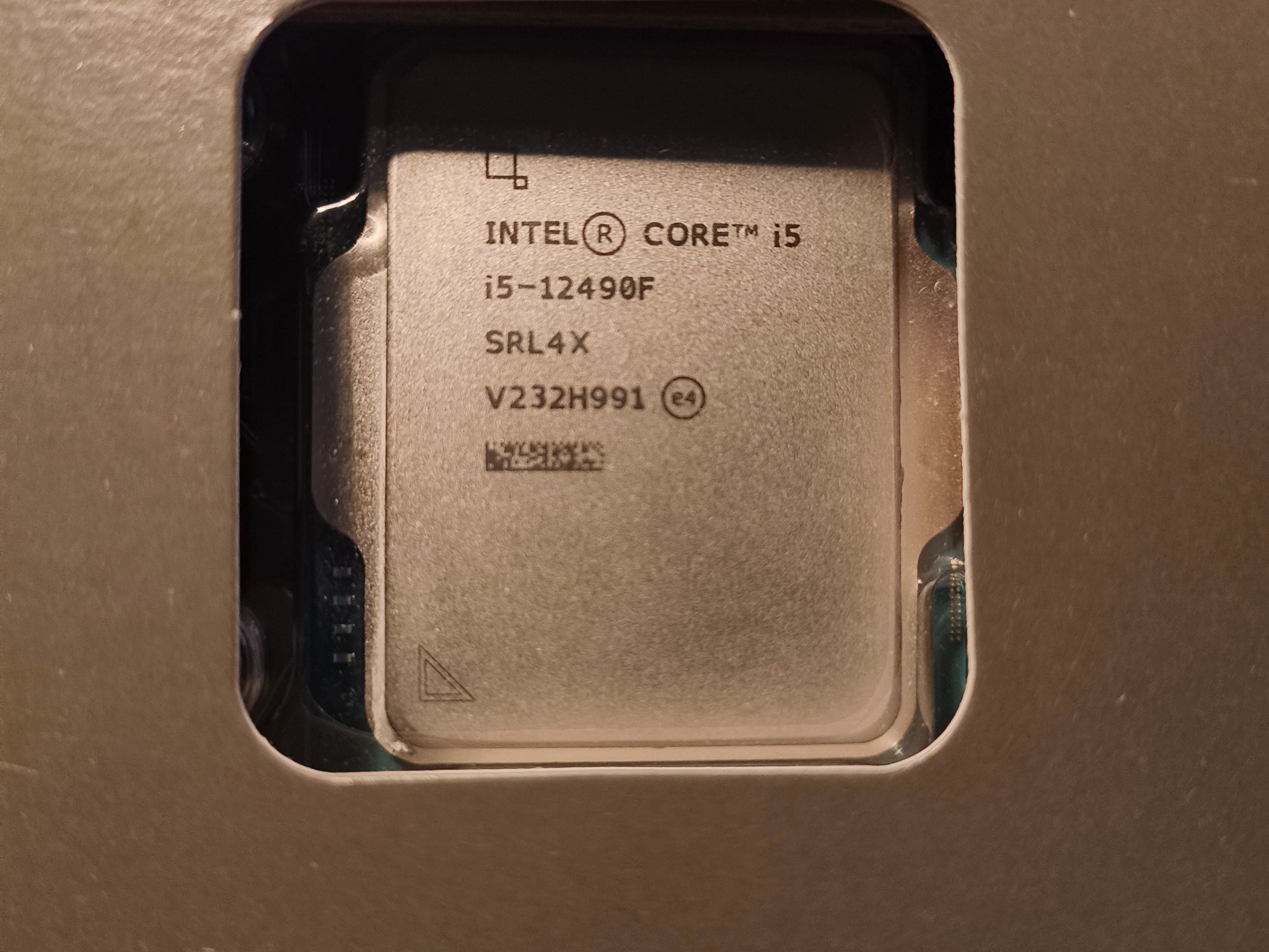Asus B660-Creator D4 + Intel Core i5-12490F