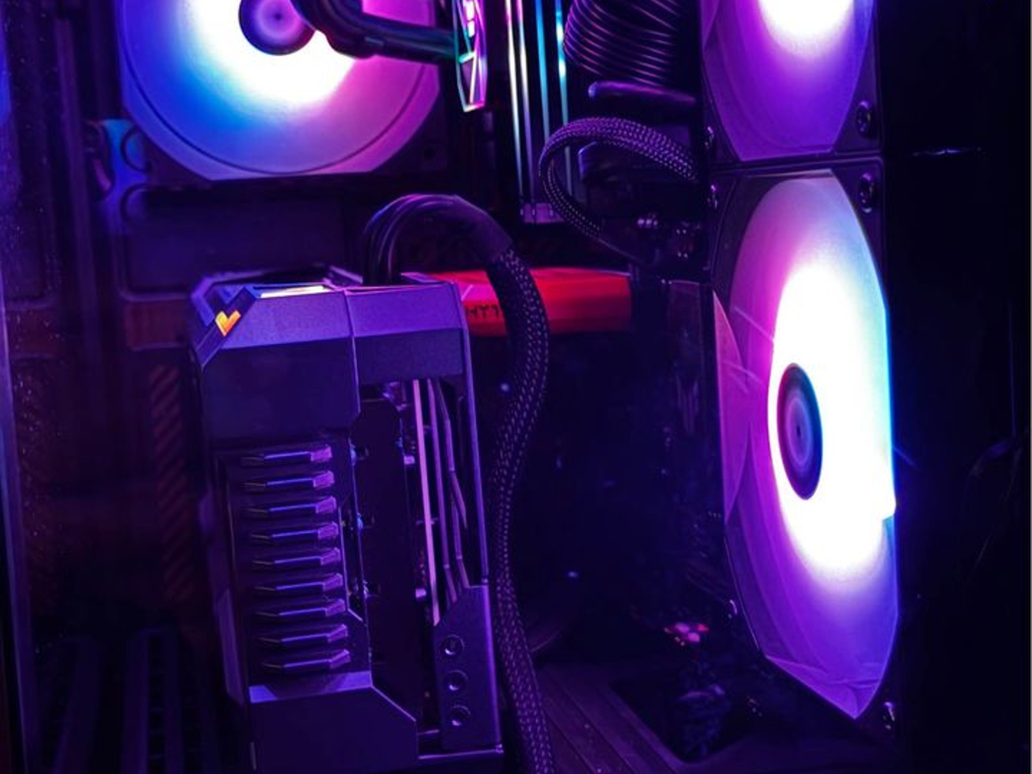Brand New Gaming PC (7800X3d, ASUS RTX 4070TI OC 1tb NVME, 32GB Corsair DDR5 ram, Hyte y40)