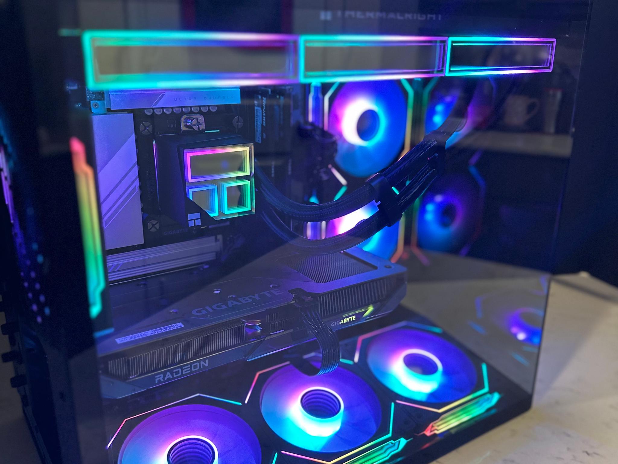 Intel Core Ultra 5 250K Plus - RX 9060 XT 16GB - Mid Tower Gaming PC, 1TB M.2, 512GB M.2, 4TB SATA