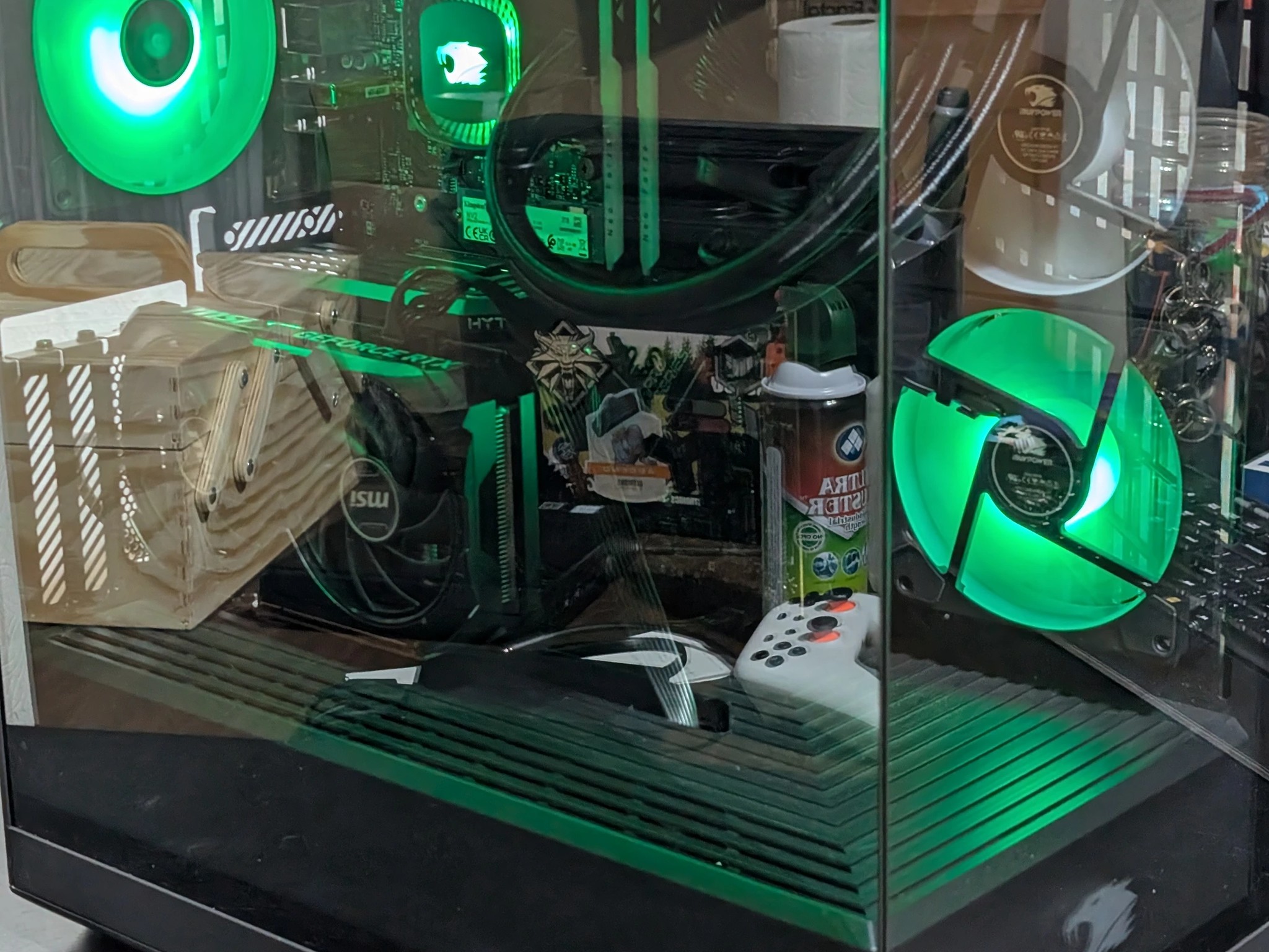 iBUYPOWER RGB PC- i7 13700K | RTX 4060ti 16GB | 32GB DDR5 | 2TB SSD | AIO + 6 Fans | HYTE Y40 Case