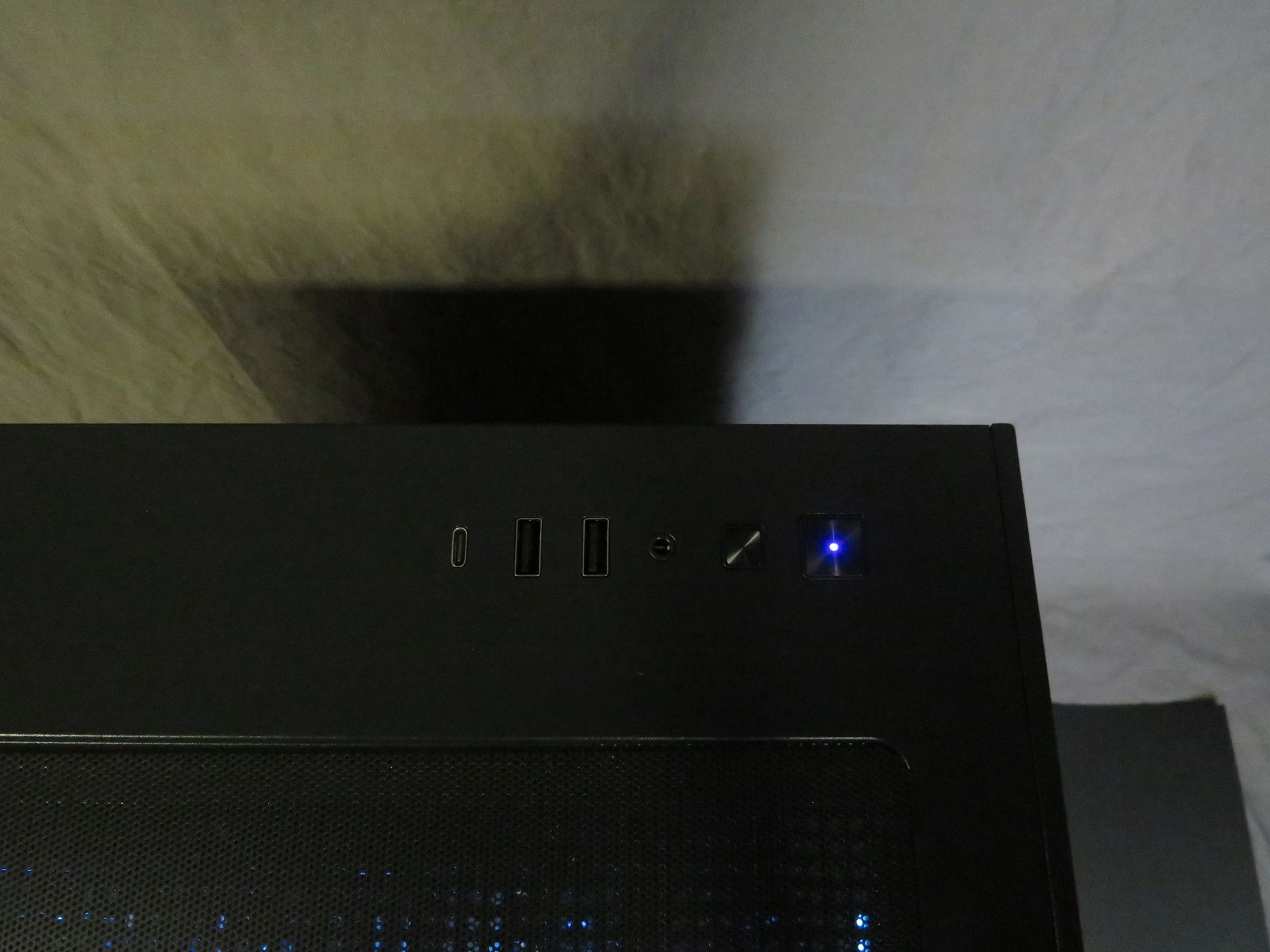 All New Parts! Ryzen 5 5500 + RX 9060 XT (8GB) + 32 GB RAM + 1 TB NVME
