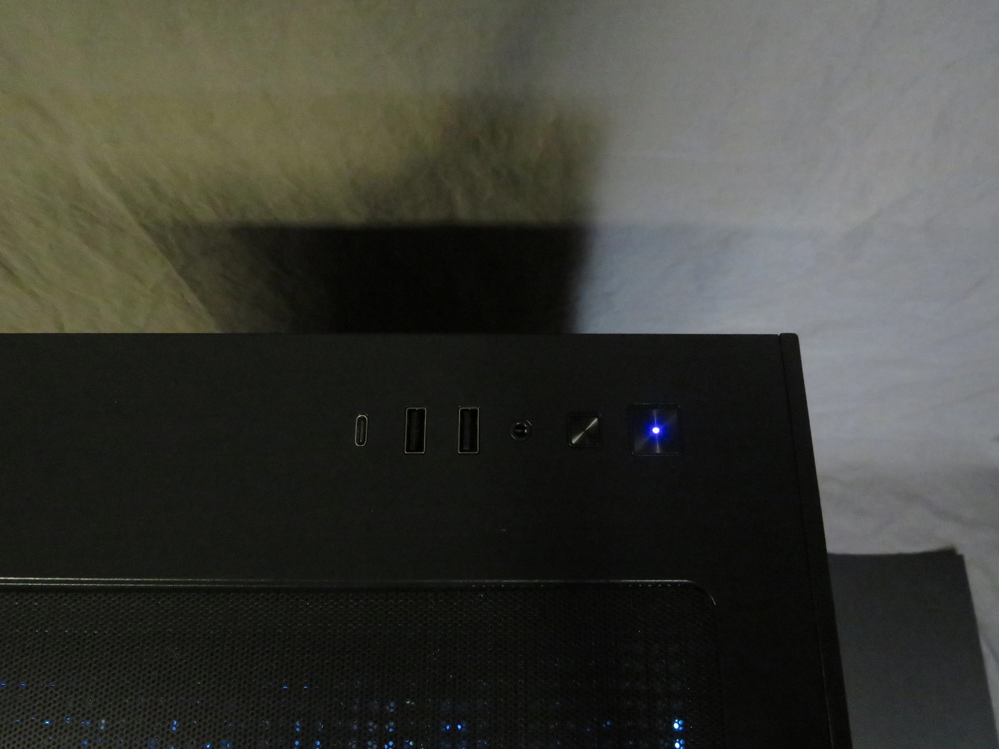 All New Parts! Ryzen 5 5500 + RX 9060 XT (8GB) + 32 GB RAM + 1 TB NVME