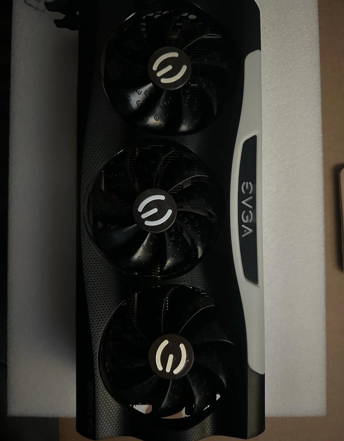 EVGA GeForce RTX 3070 Ti FTW3 ULTRA GAMING 8GB Graphics Card (08G-P5-3797-KL)