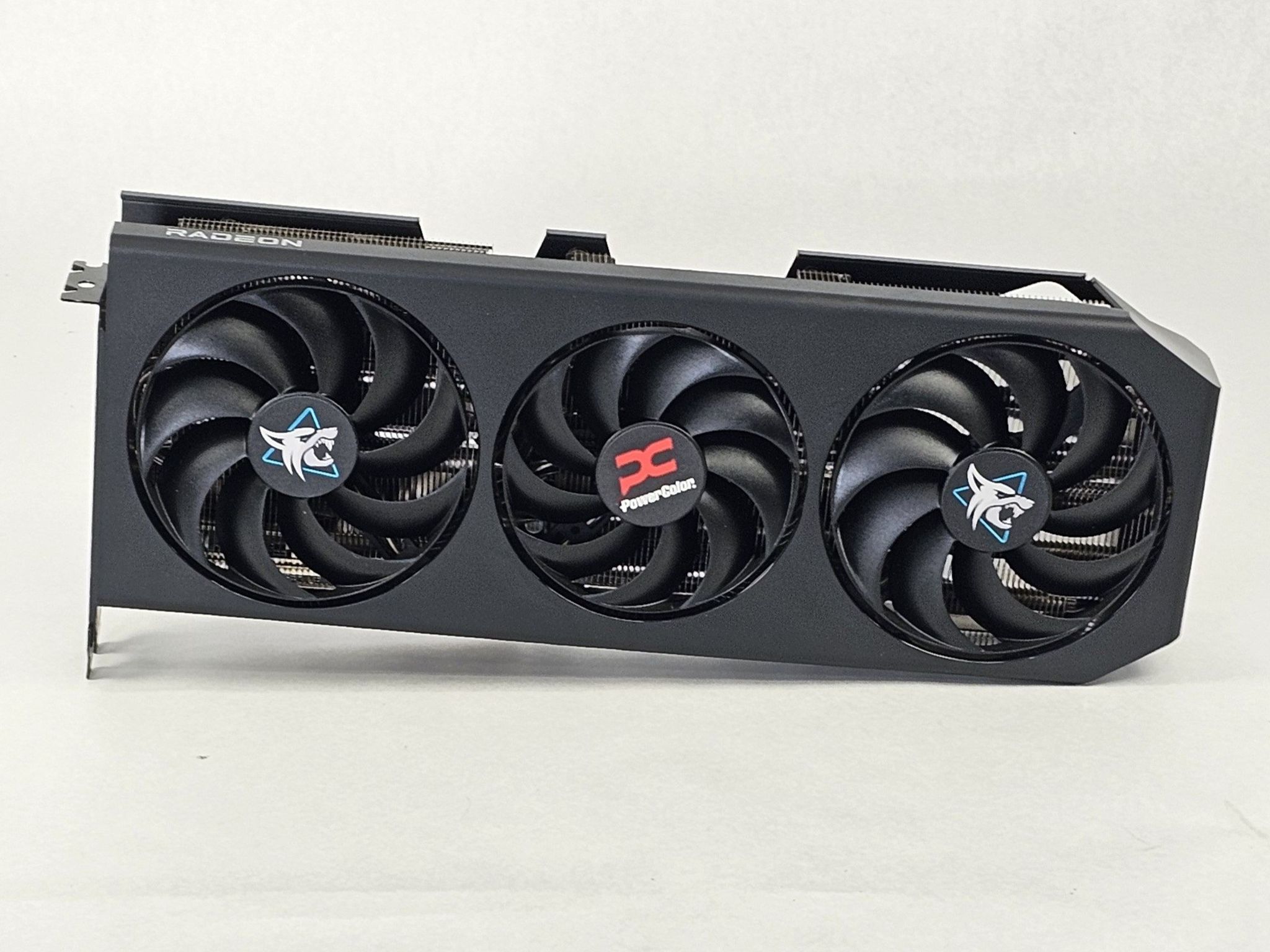 RX 9070 XT PowerColor Hellhound 16GB
