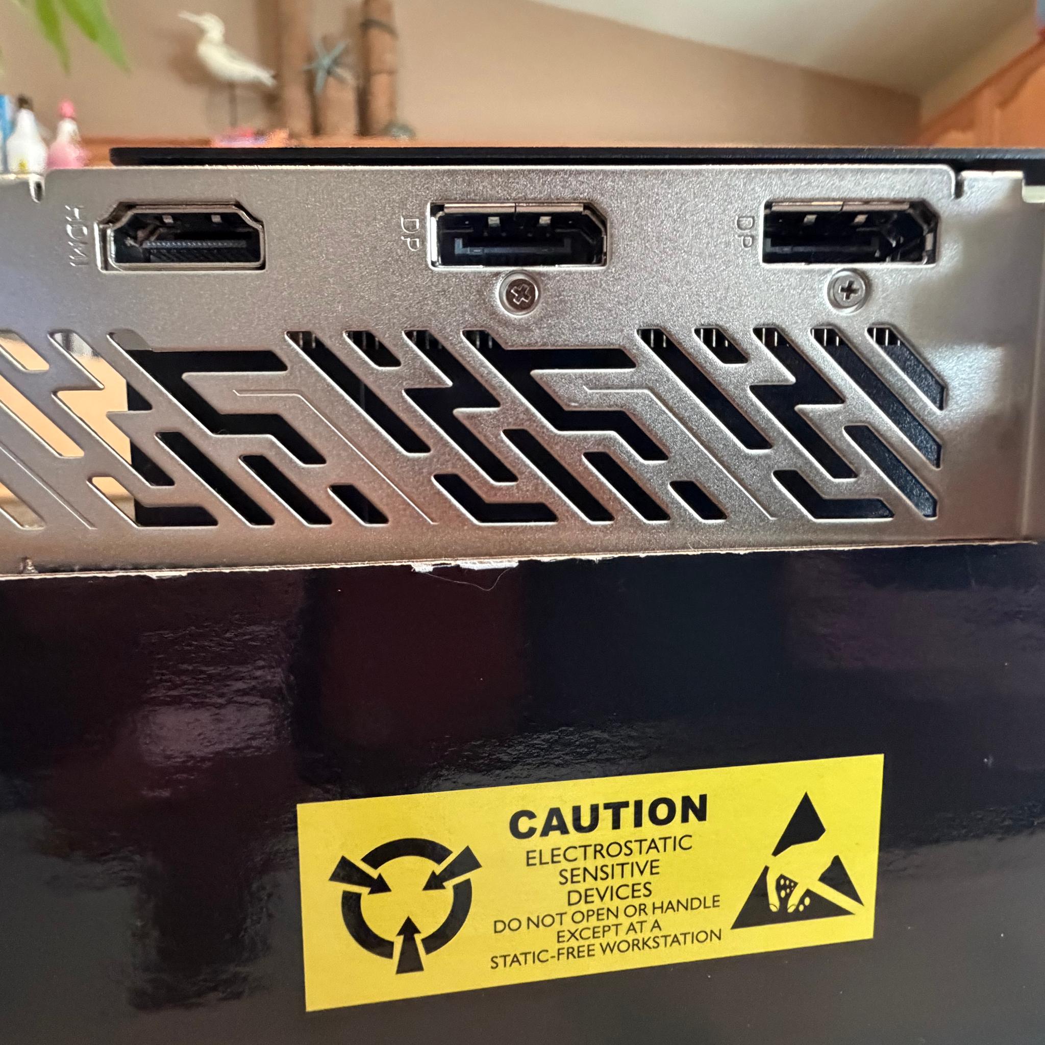 ASRock Challenger Radeon RX 9060 XT 16GB GDDR6 – Original Box