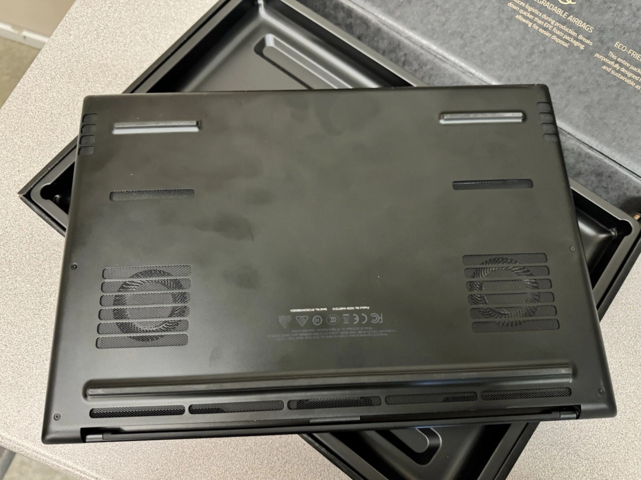 Razer Blade 16 RTX 4080 i9 13th gen