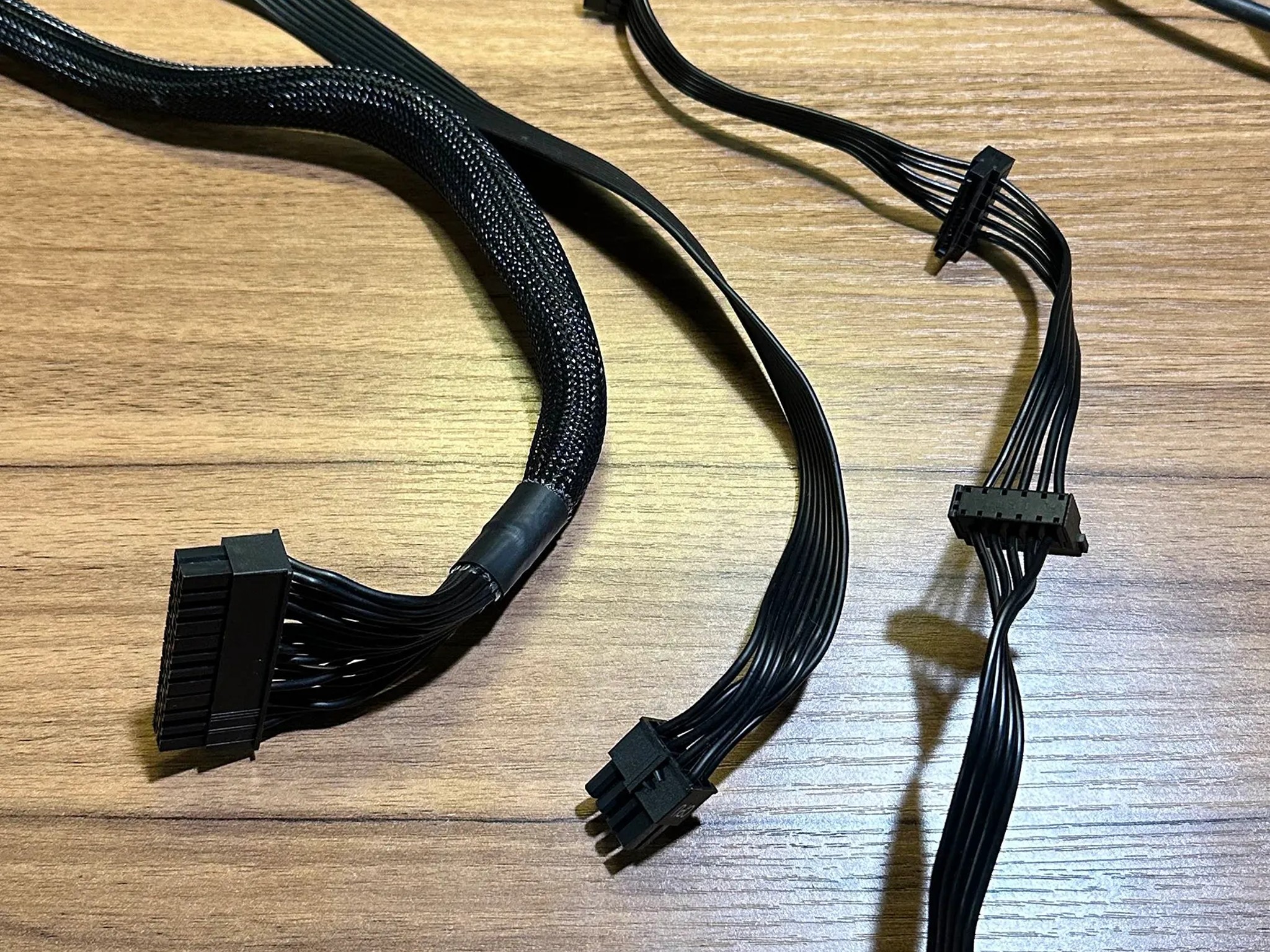 Corsair RM850 850W 80+ Gold ATX Modular Power Supply (Missing cables)