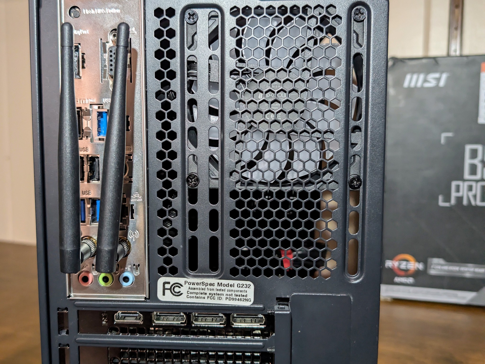 Stealthy RGB Gaming PC - Ryzen 5 5500 - RTX 4060 Ti 16GB - 32GB DDR4 3600 CL18 - 1.6TB NVMe/SSD/HDD